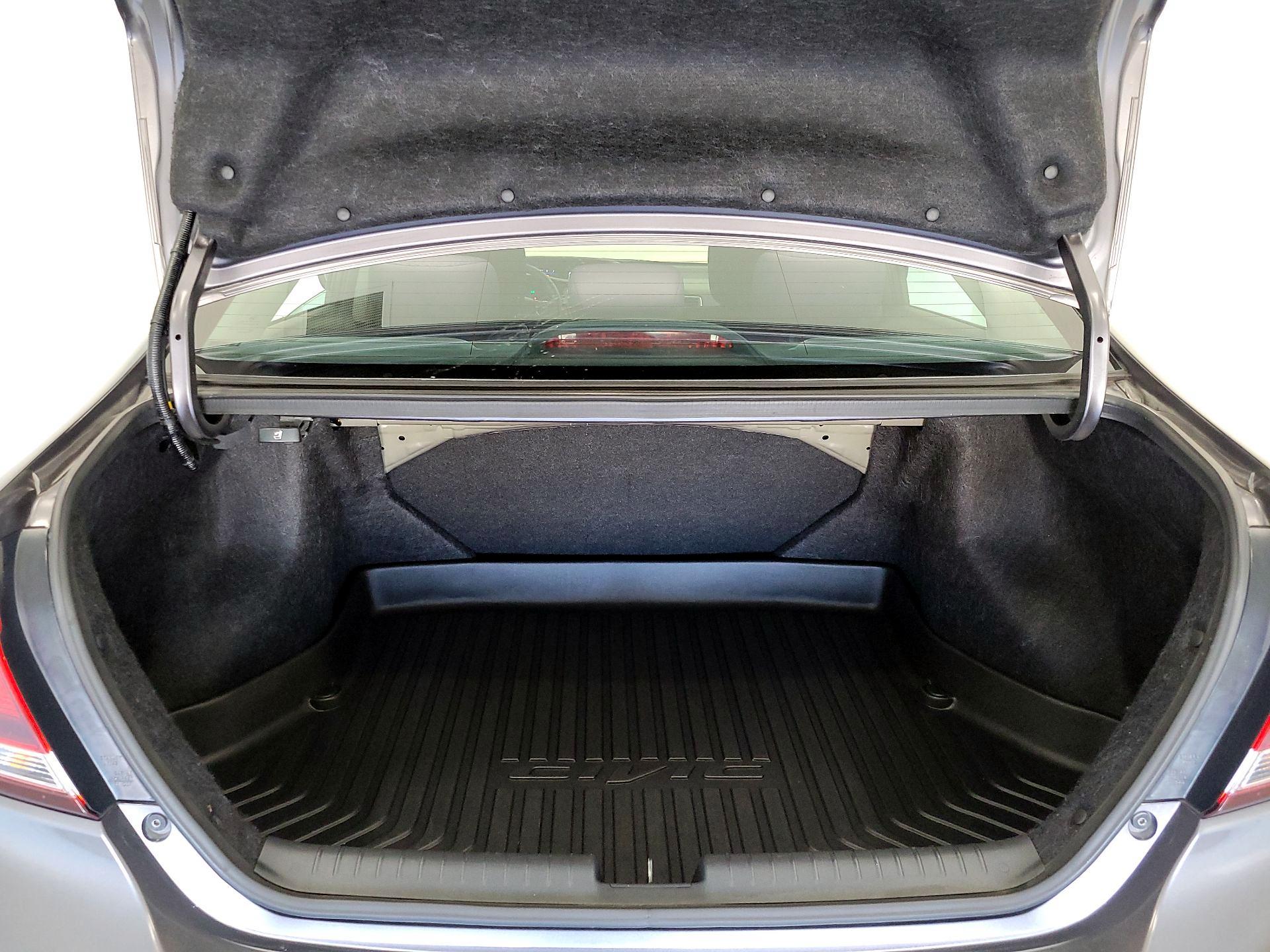 Thumbnail: 2015 Honda Civic - 20