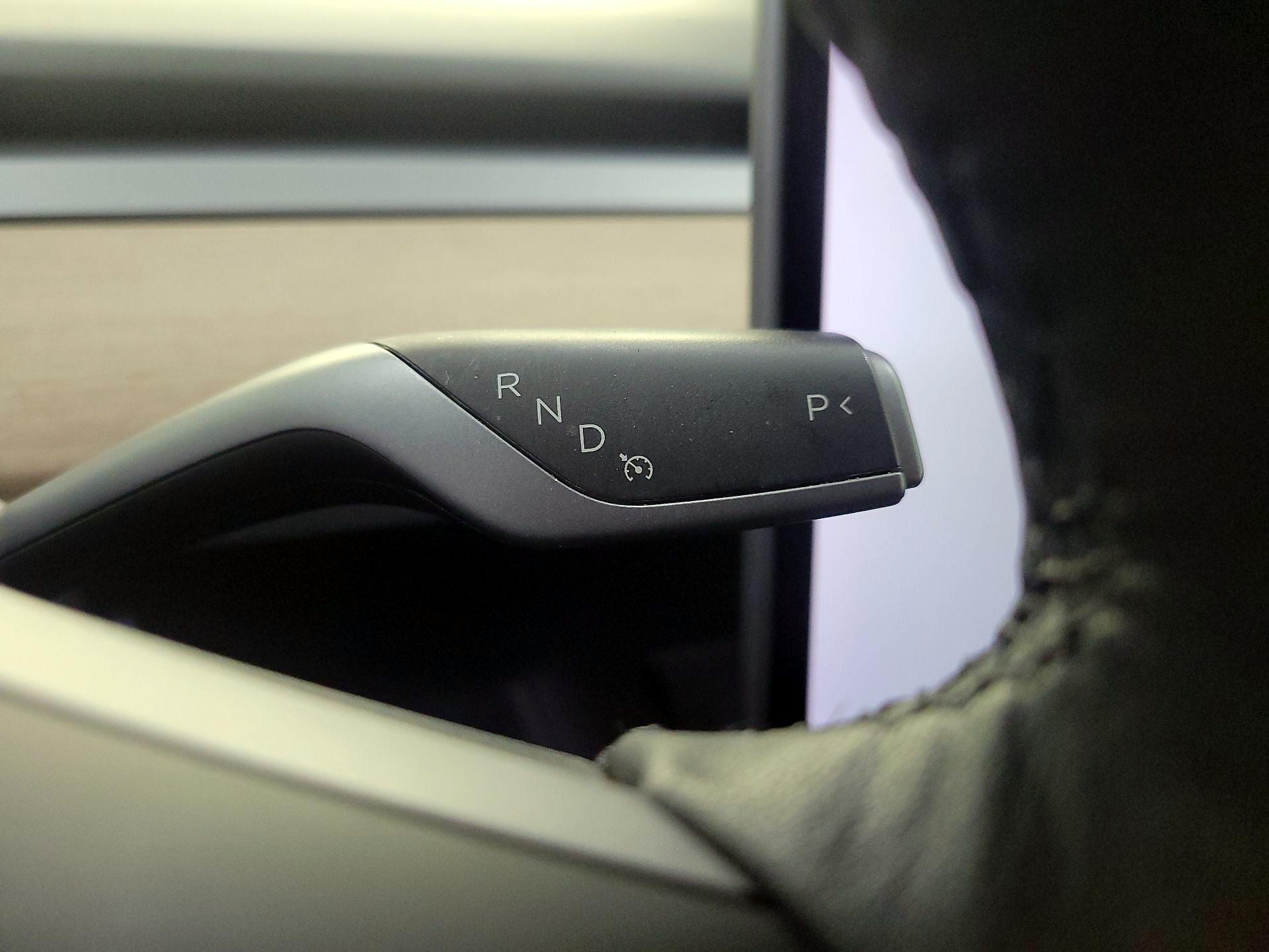 Thumbnail: 2022 Tesla Model Y - 17