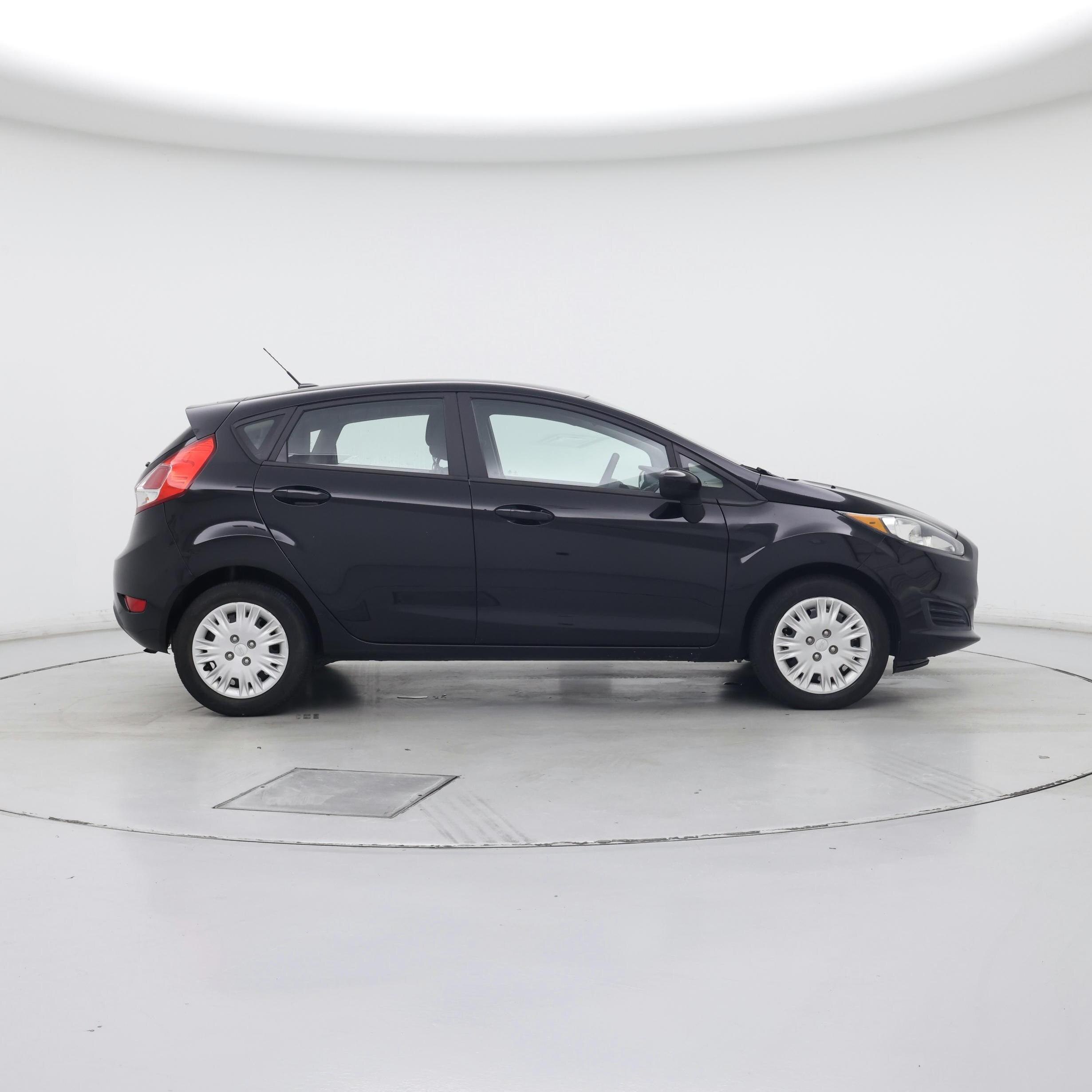 Thumbnail: 2016 Ford Fiesta - 7