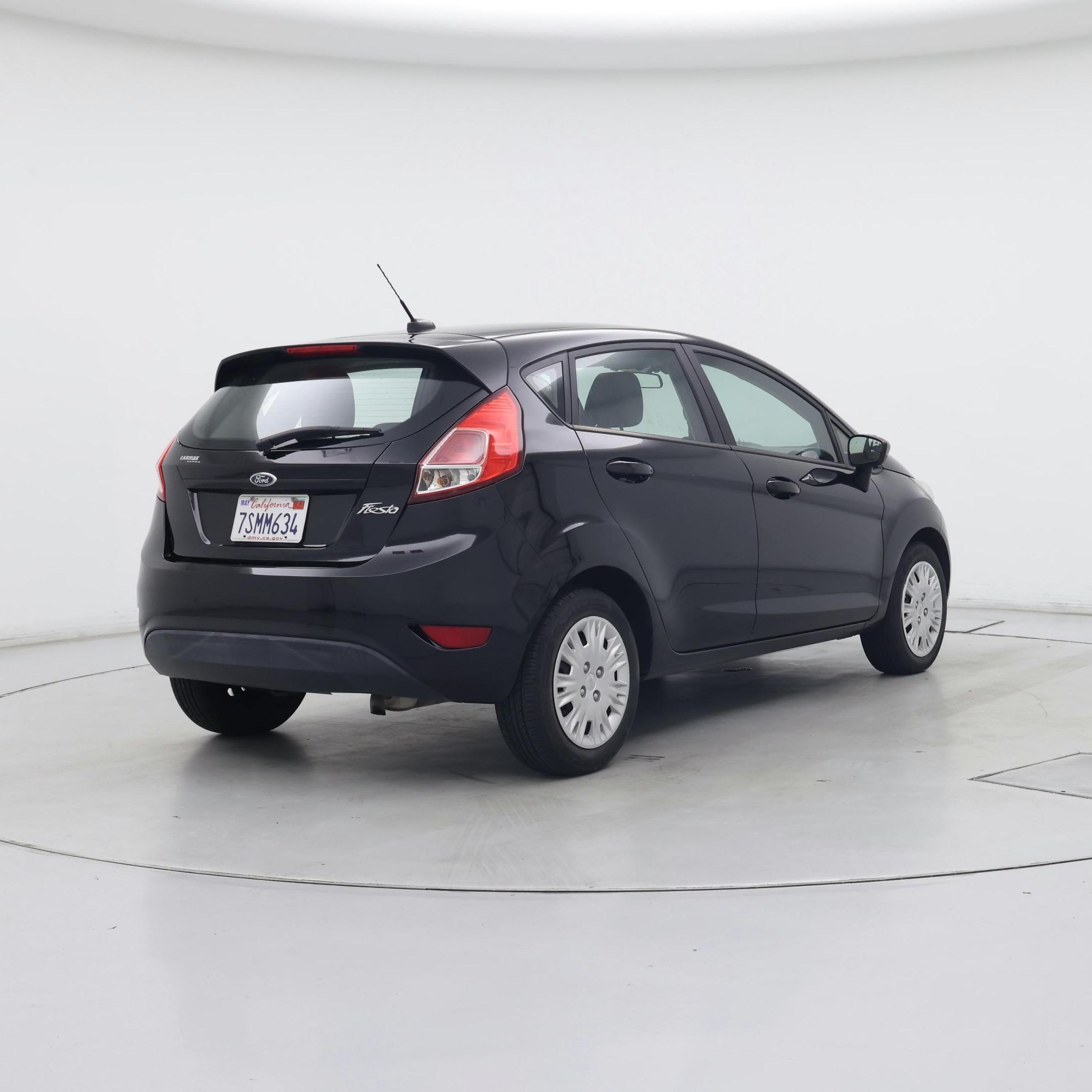 Thumbnail: 2016 Ford Fiesta - 8
