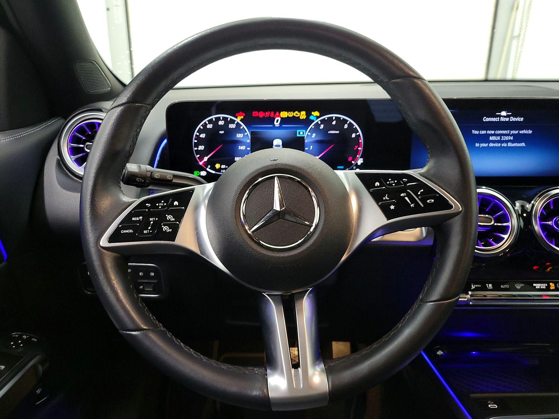 Thumbnail: 2024 Mercedes-Benz GLB - 10