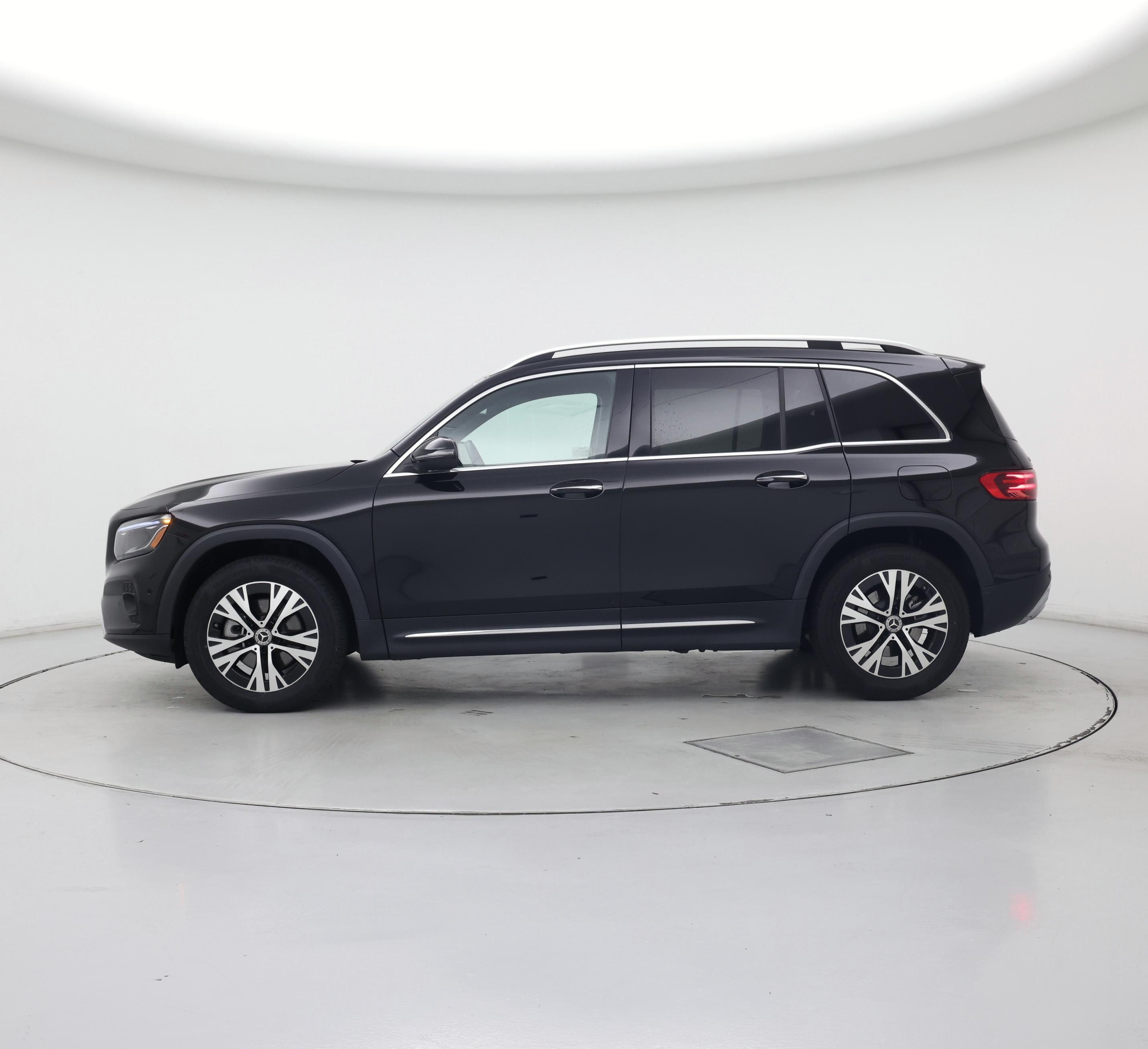 Thumbnail: 2024 Mercedes-Benz GLB - 3