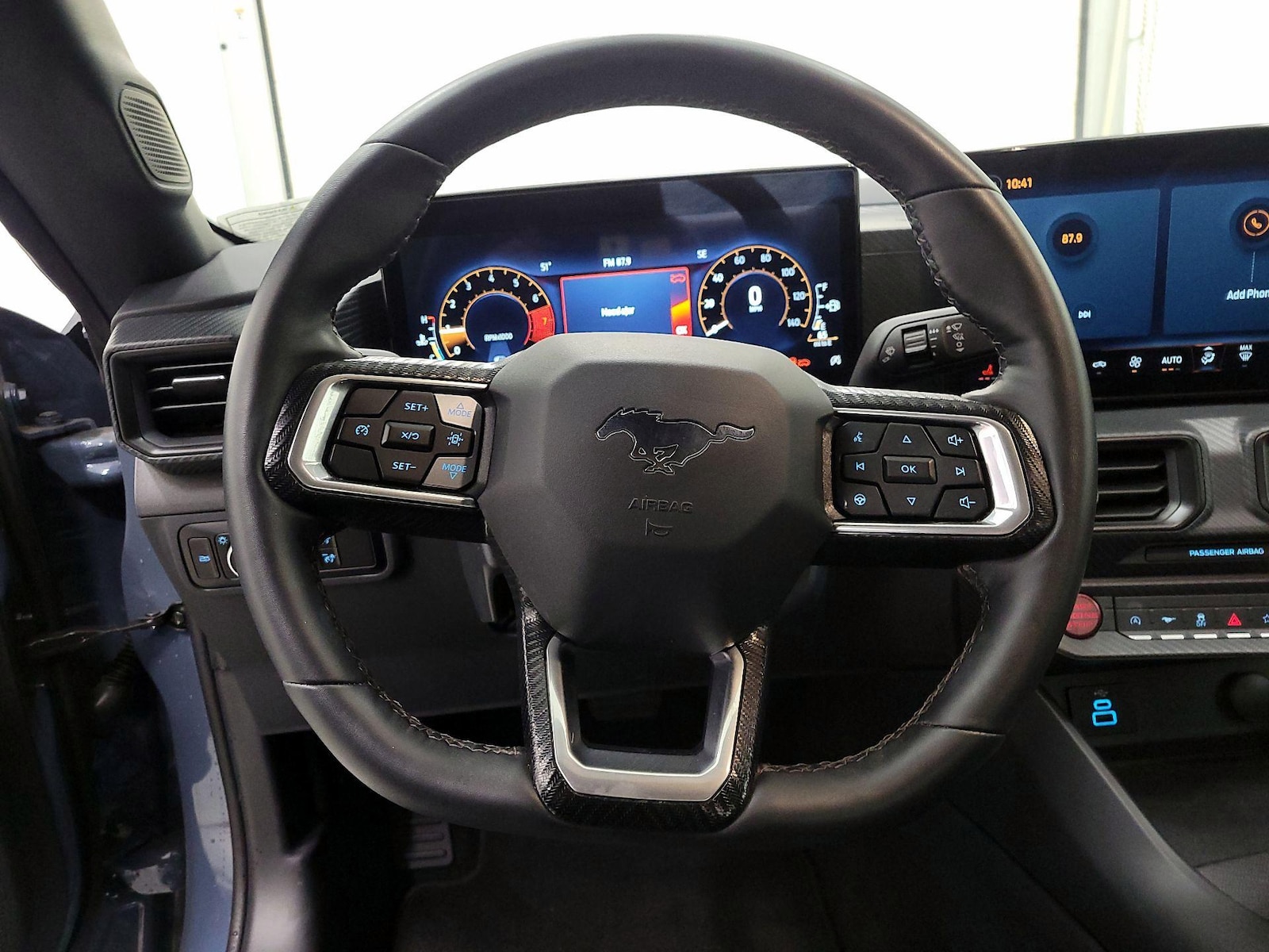 2025 Ford Mustang EcoBoost - Photo 11