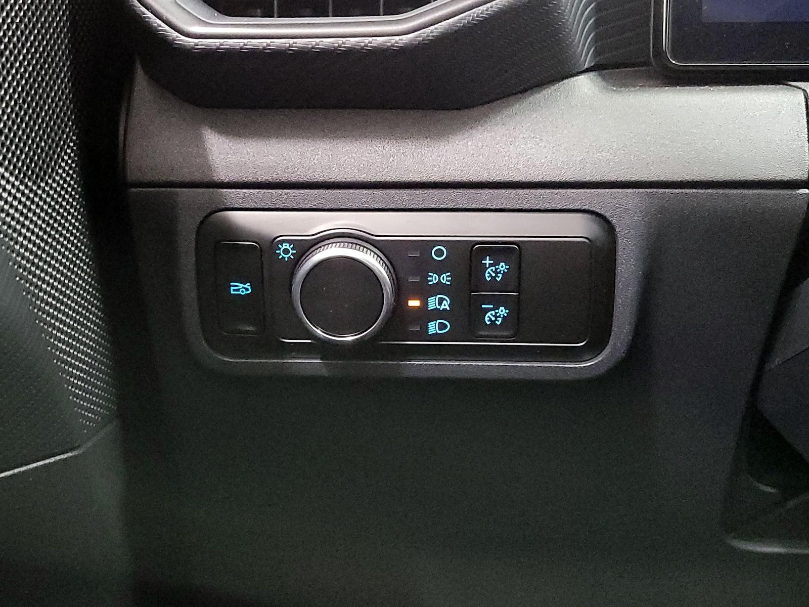 2025 Ford Mustang EcoBoost - Photo 14