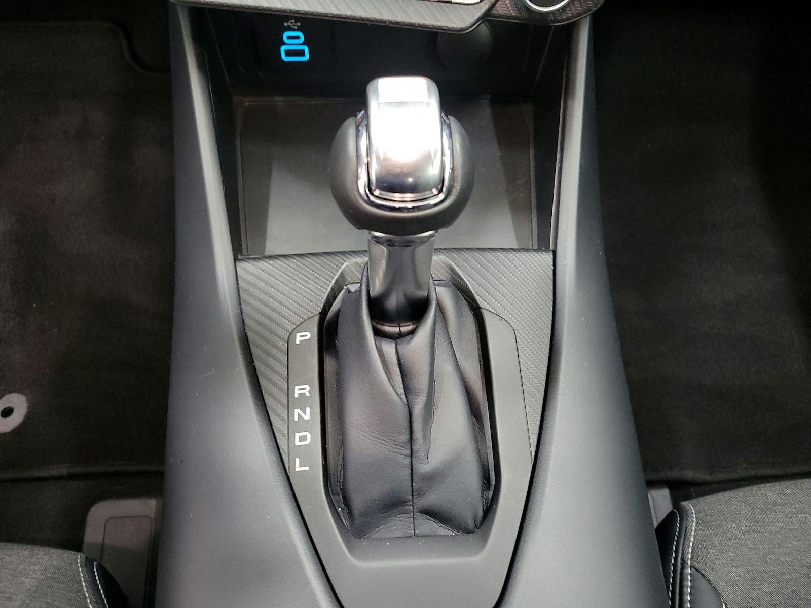 2025 Ford Mustang EcoBoost - Photo 18