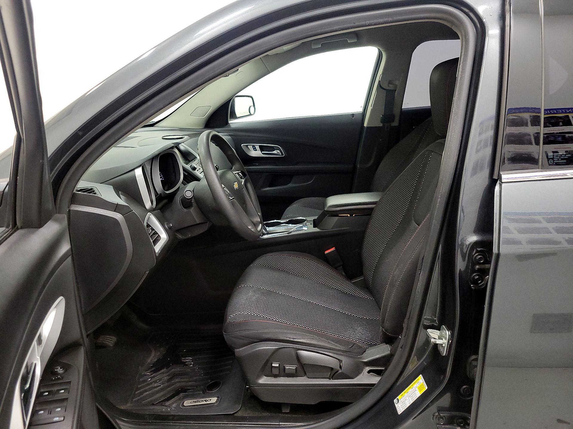 Thumbnail: 2017 Chevrolet Equinox - 11