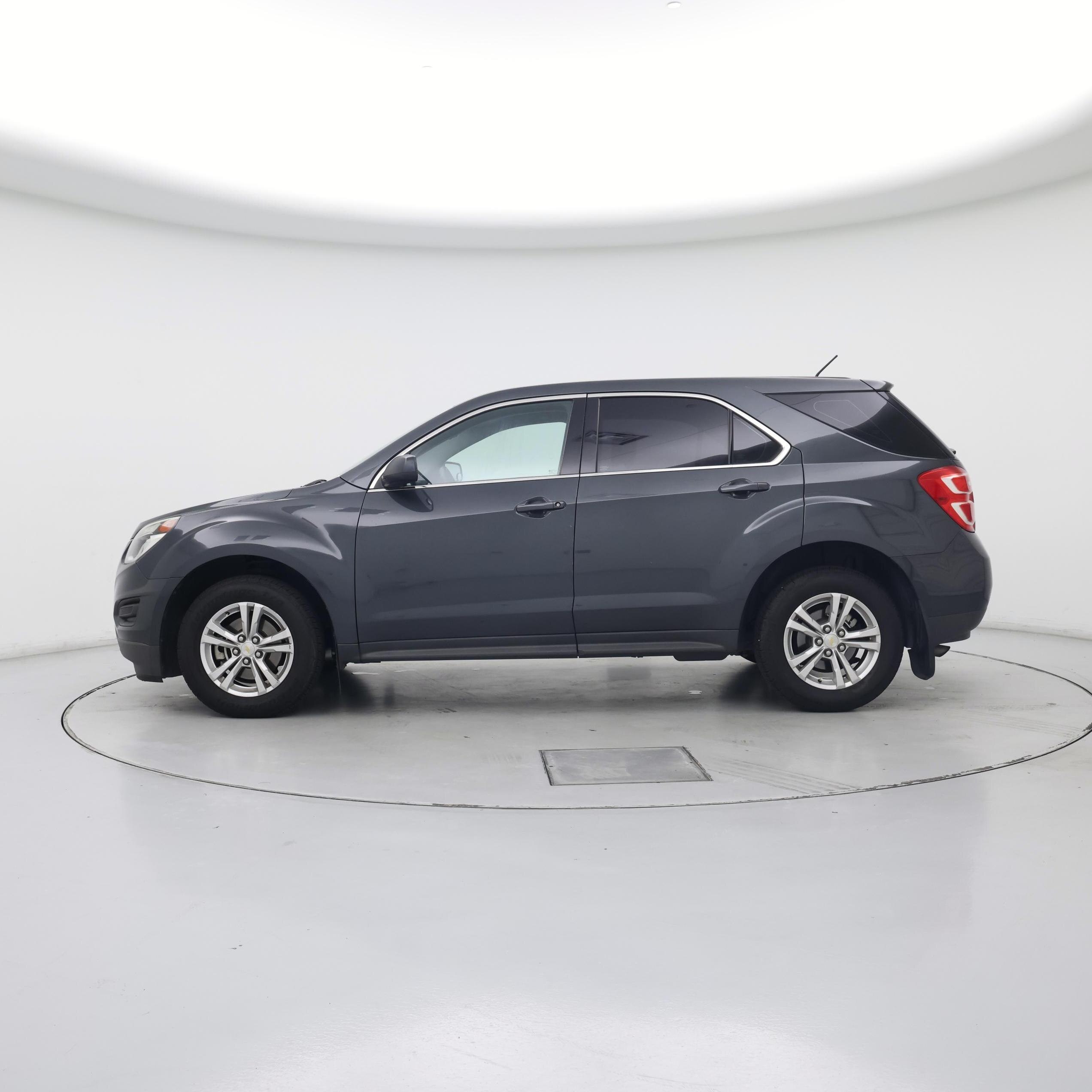 Thumbnail: 2017 Chevrolet Equinox - 3