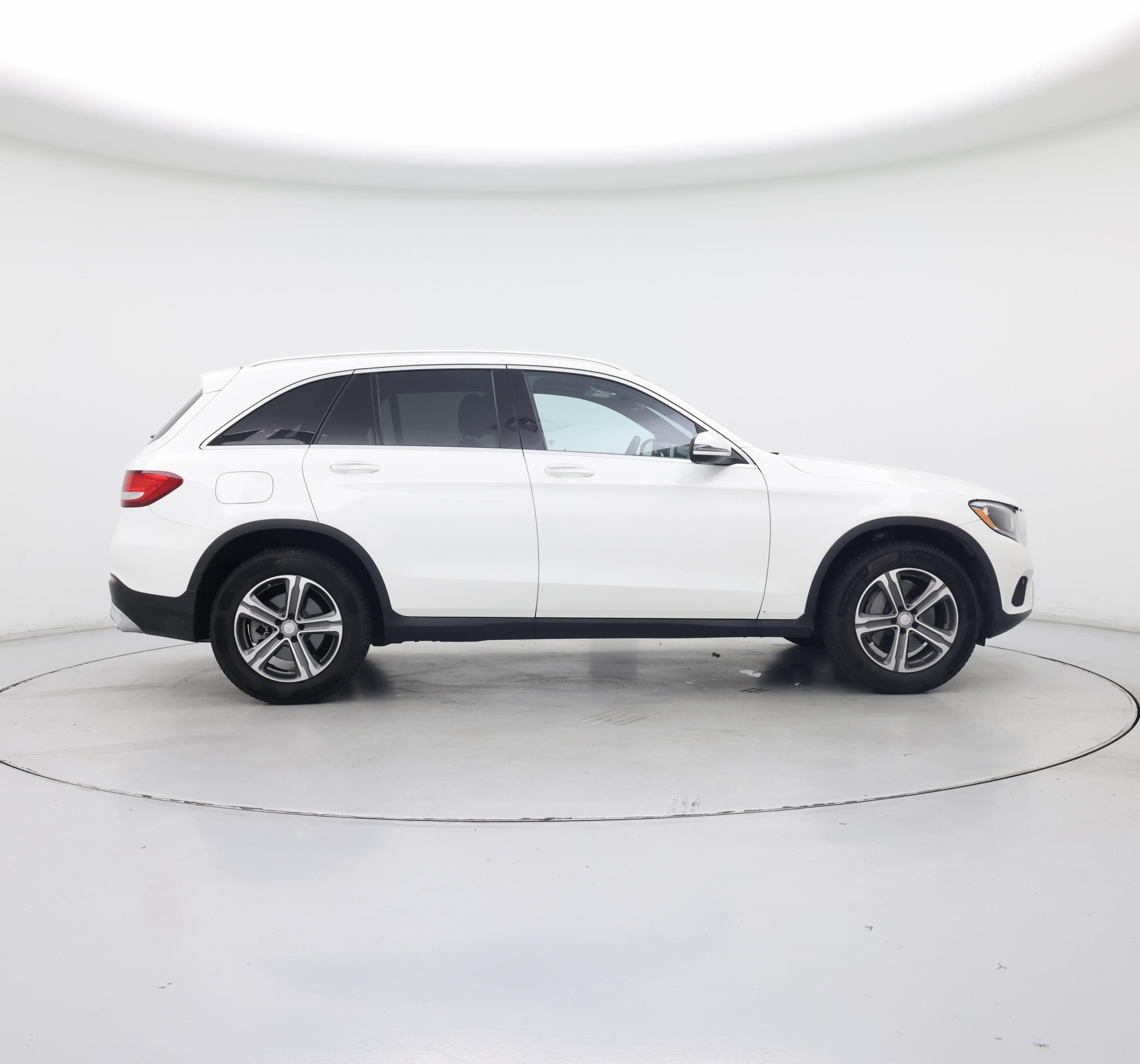 Thumbnail: 2017 Mercedes-Benz GLC - 7