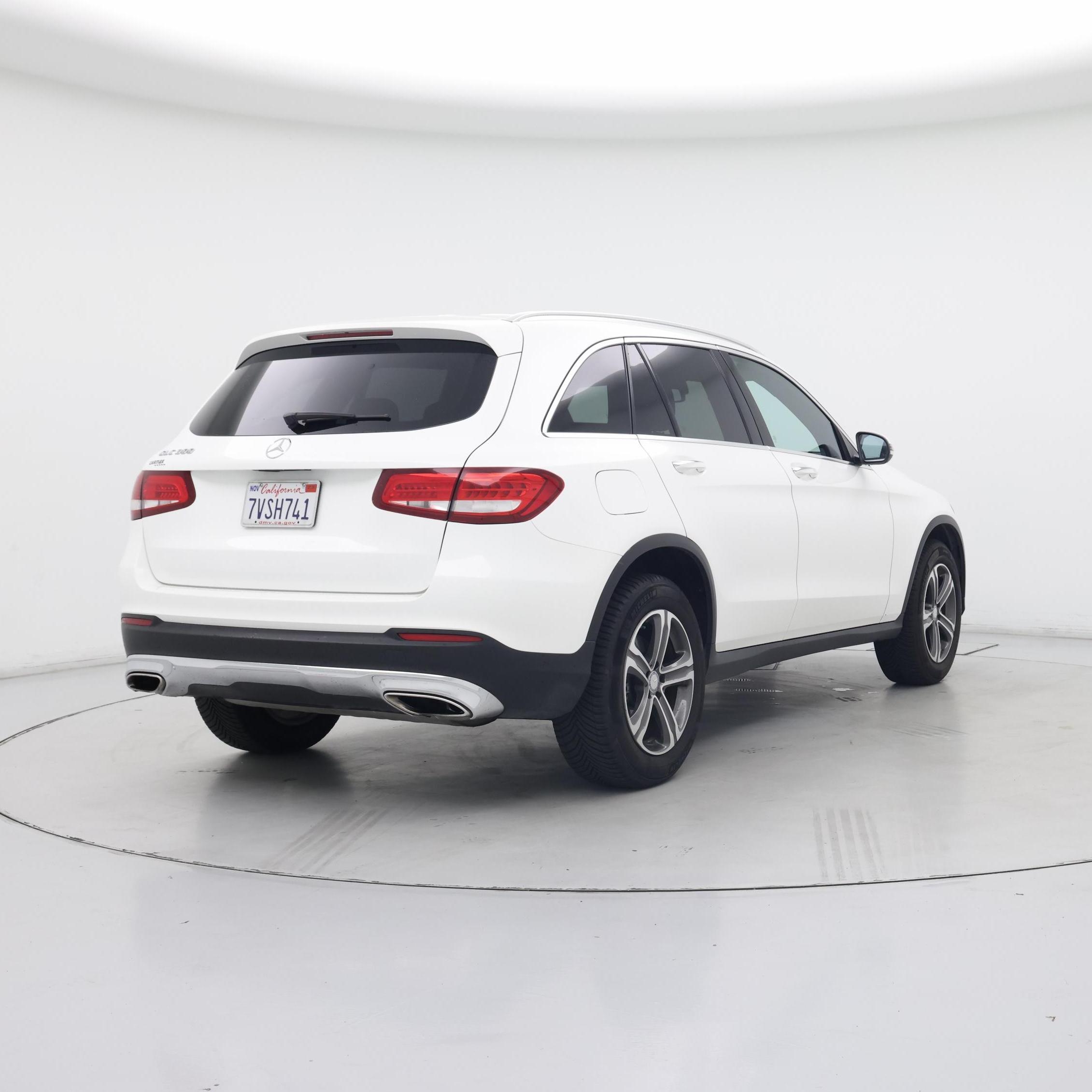 Thumbnail: 2017 Mercedes-Benz GLC - 8