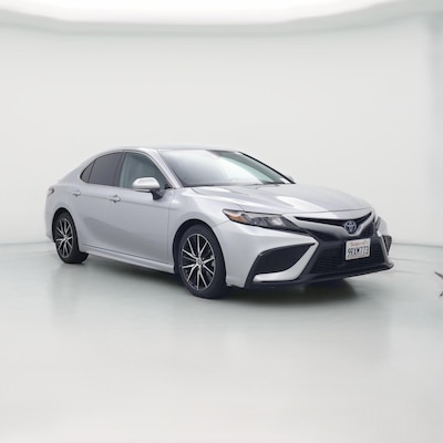 2022 Toyota Camry Hybrid SE