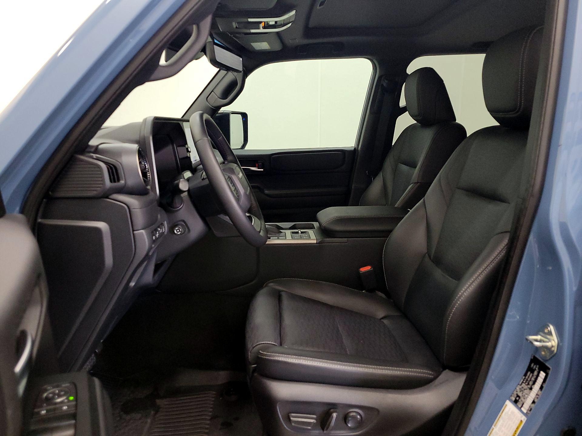 Thumbnail: 2025 Toyota Land Cruiser - 11