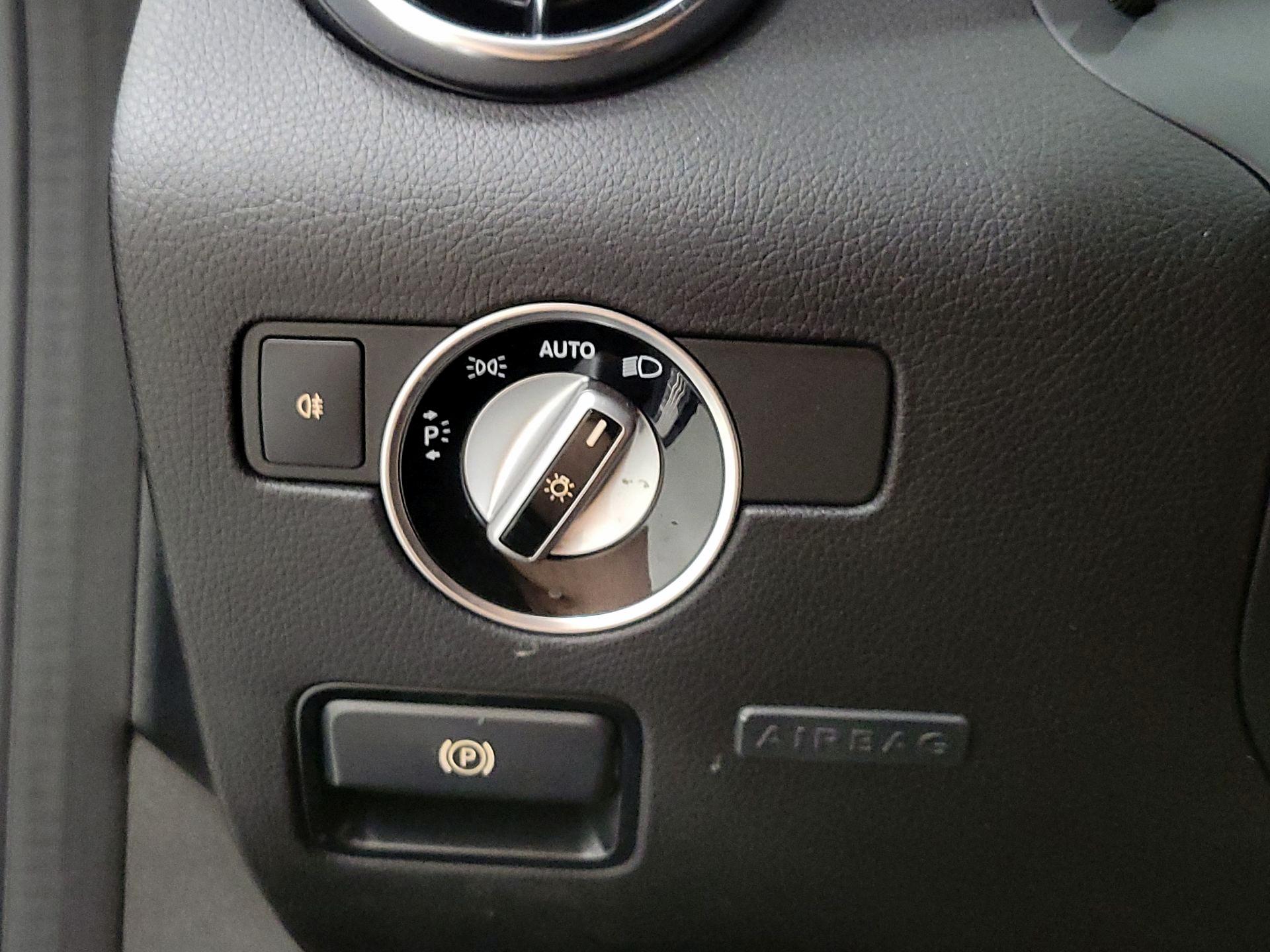 Thumbnail: 2019 Mercedes-Benz SLC - 13