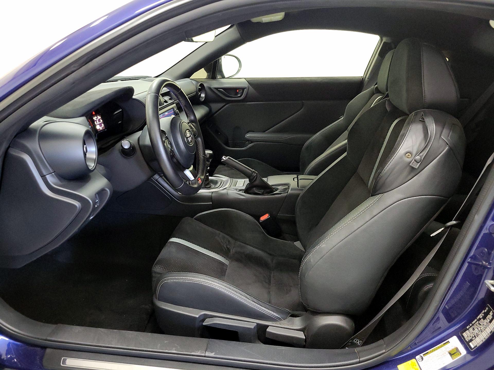 Thumbnail: 2023 Toyota GR86 - 11
