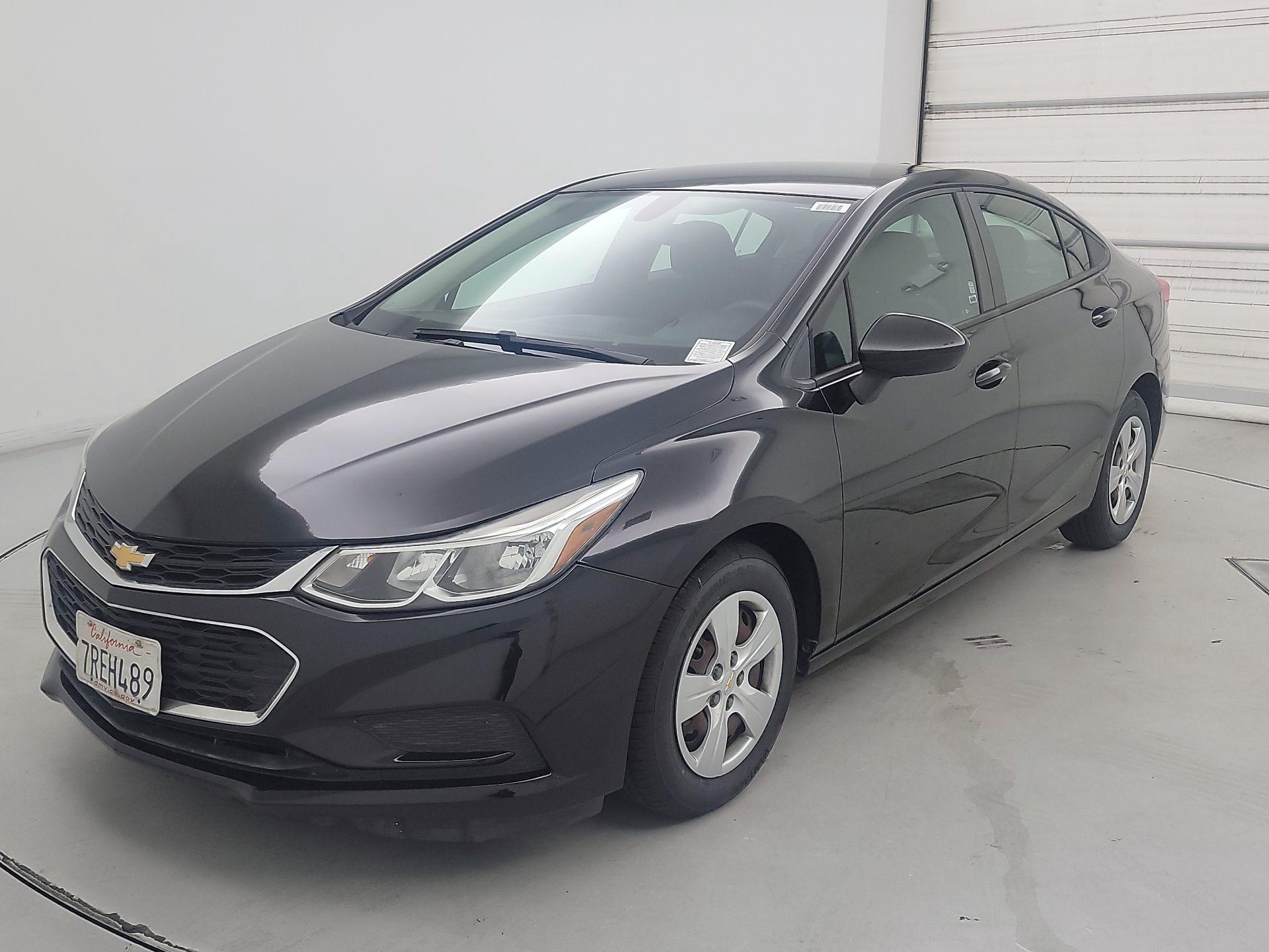 Thumbnail: 2016 Chevrolet Cruze - 3