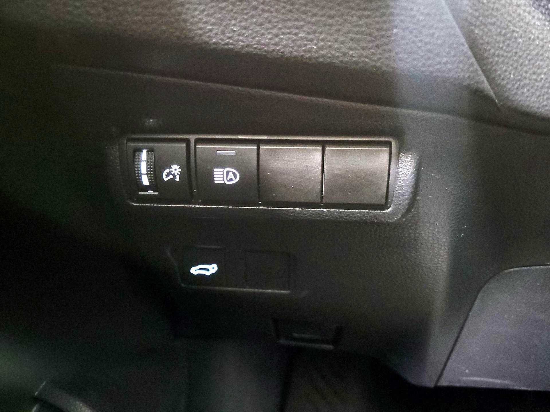 Thumbnail: 2023 Toyota Corolla Cross - 13