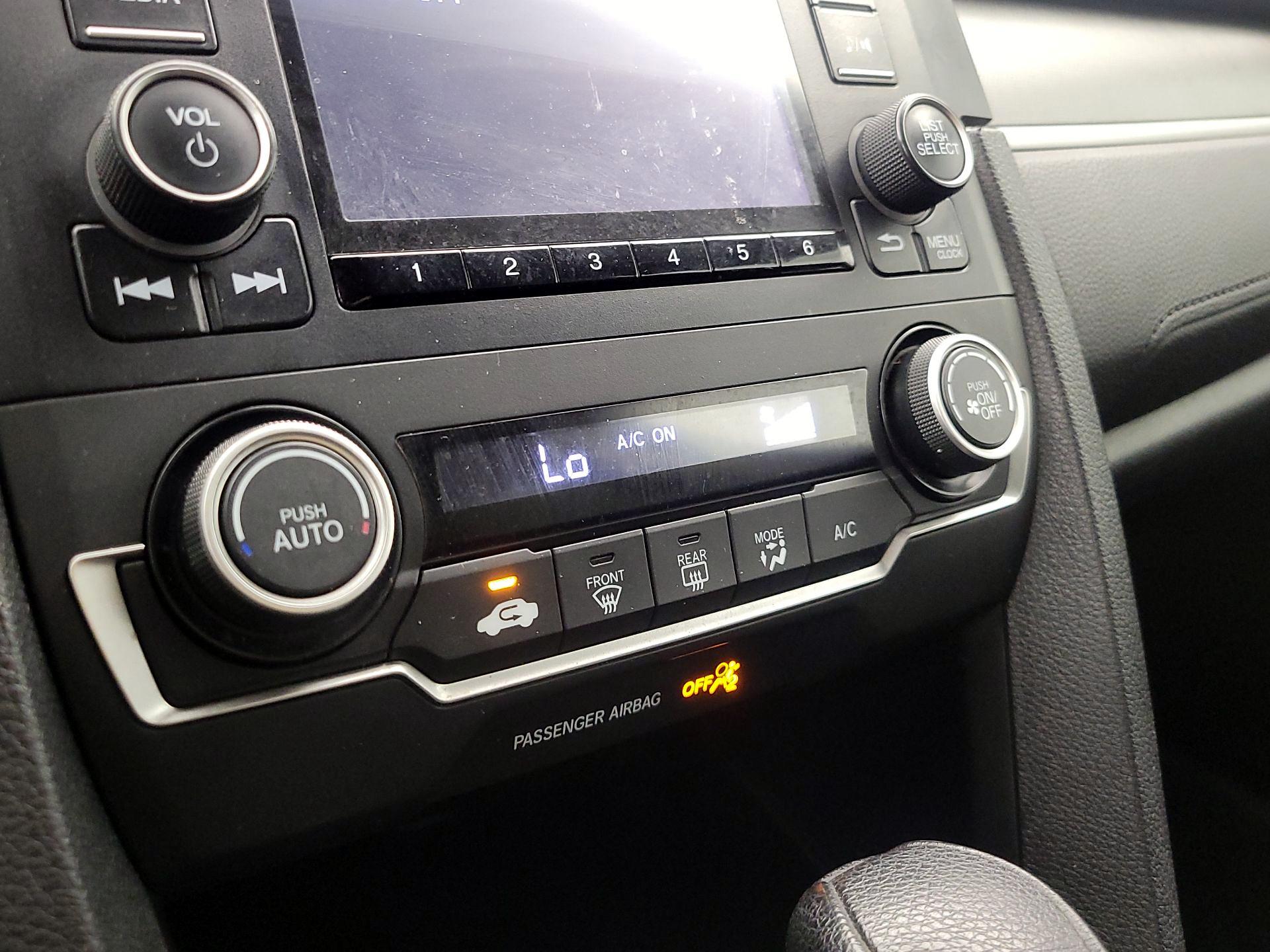 Thumbnail: 2018 Honda Civic - 16