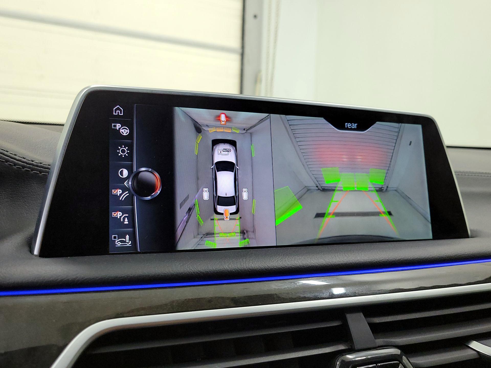 Thumbnail: 2017 BMW 7 Series - 15