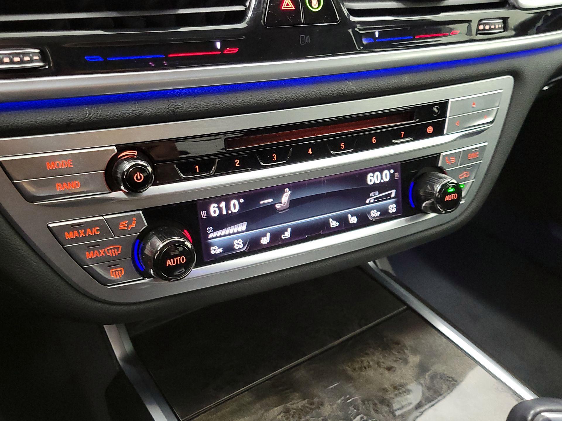 Thumbnail: 2017 BMW 7 Series - 17