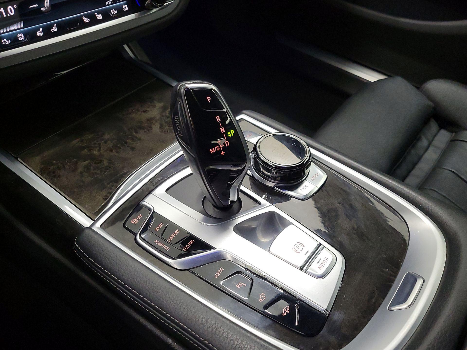 Thumbnail: 2017 BMW 7 Series - 18