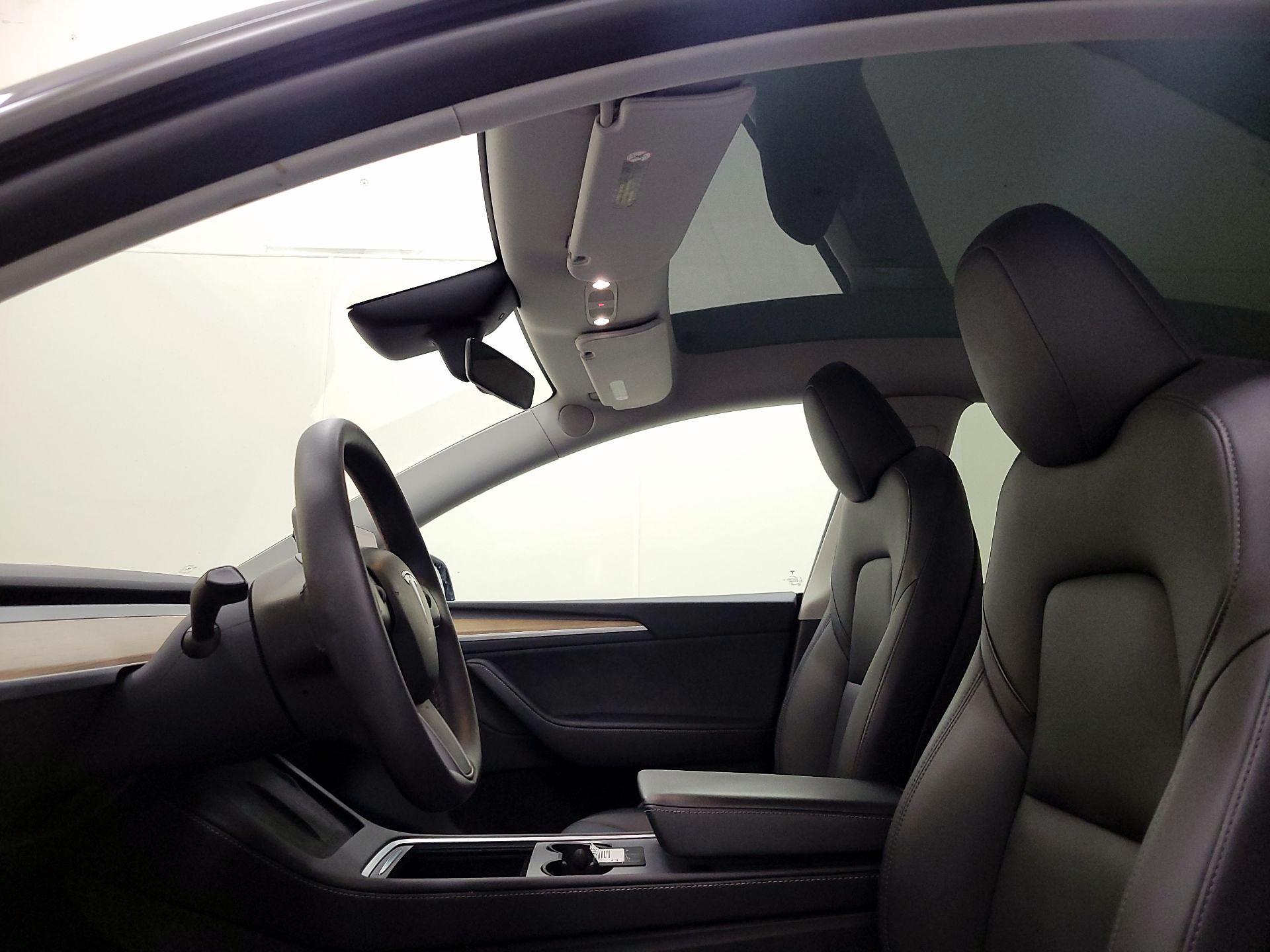 Thumbnail: 2023 Tesla Model Y - 18