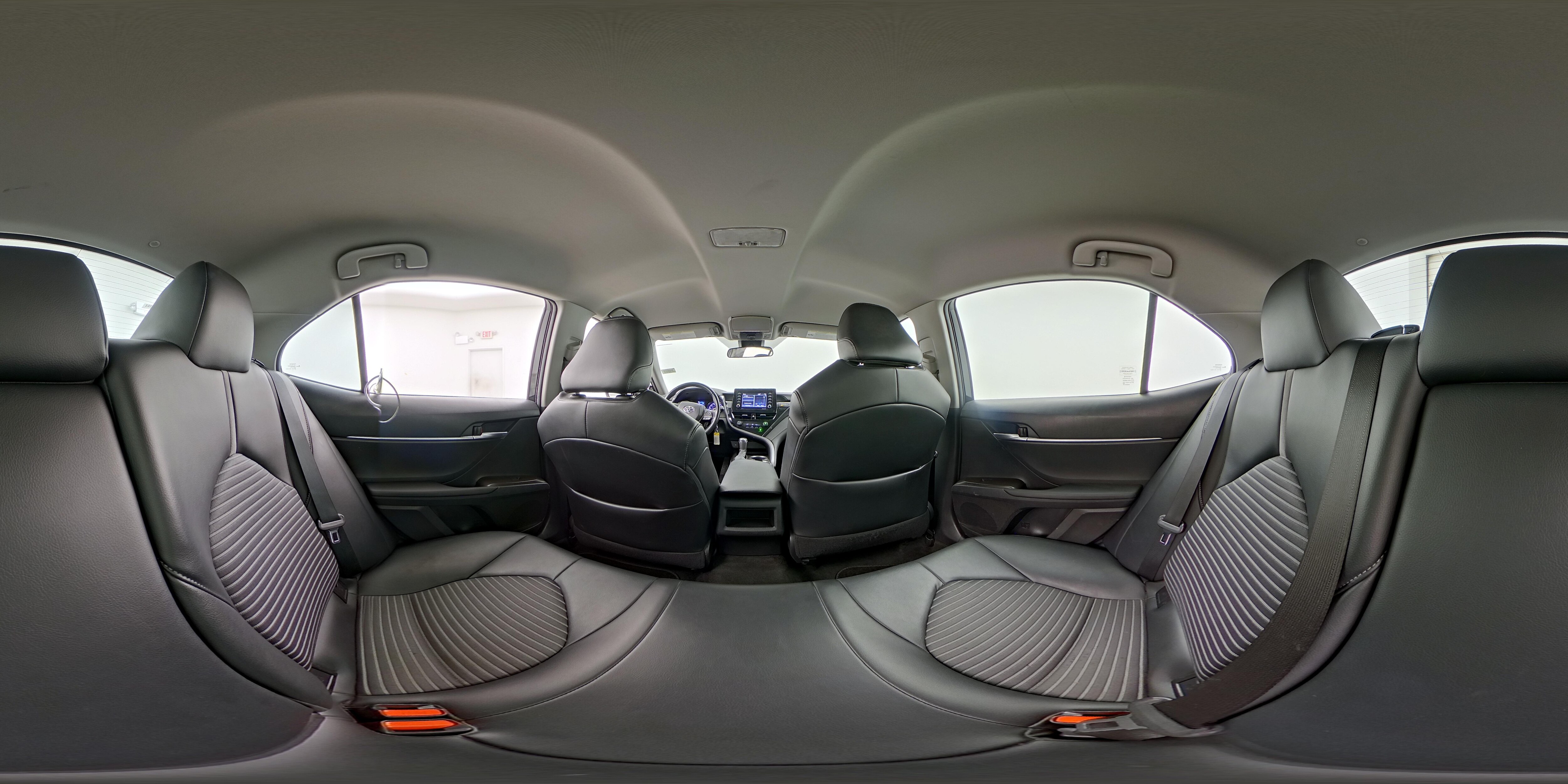2021 Toyota Camry SE - Photo 25