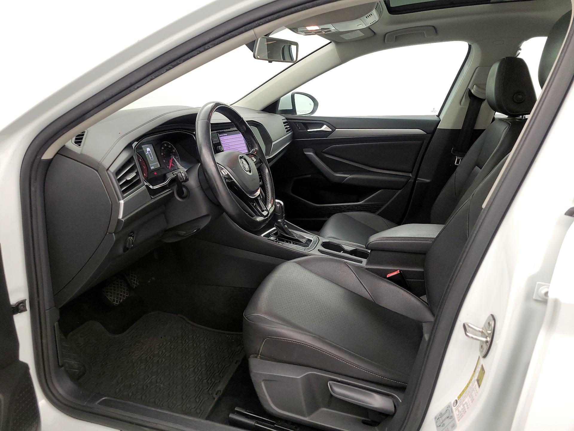 Thumbnail: 2019 Volkswagen Jetta - 9