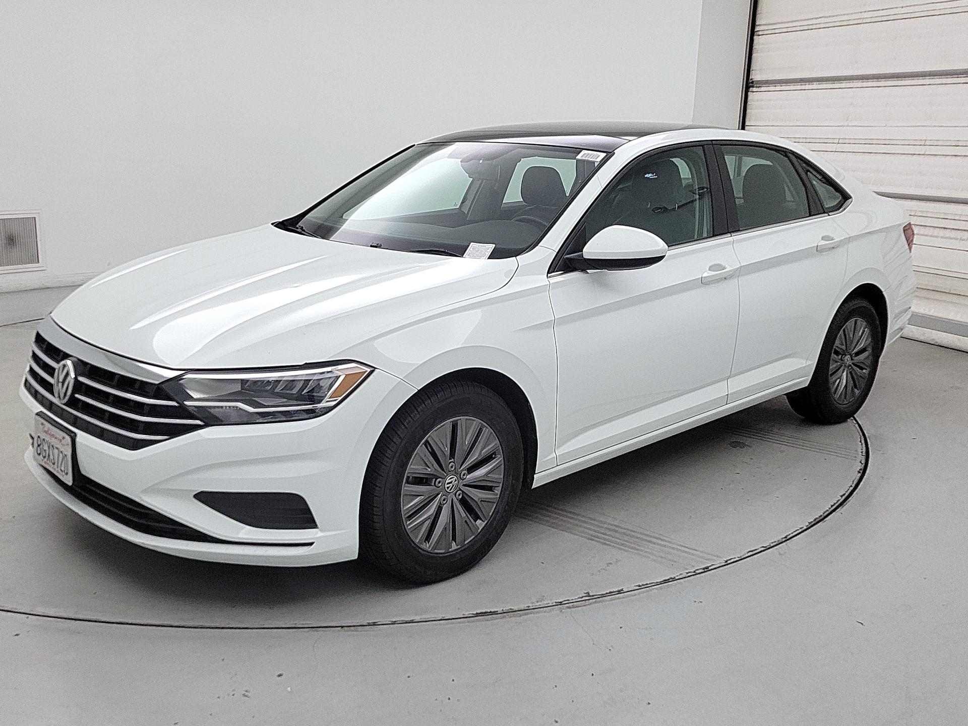 Thumbnail: 2019 Volkswagen Jetta - 3