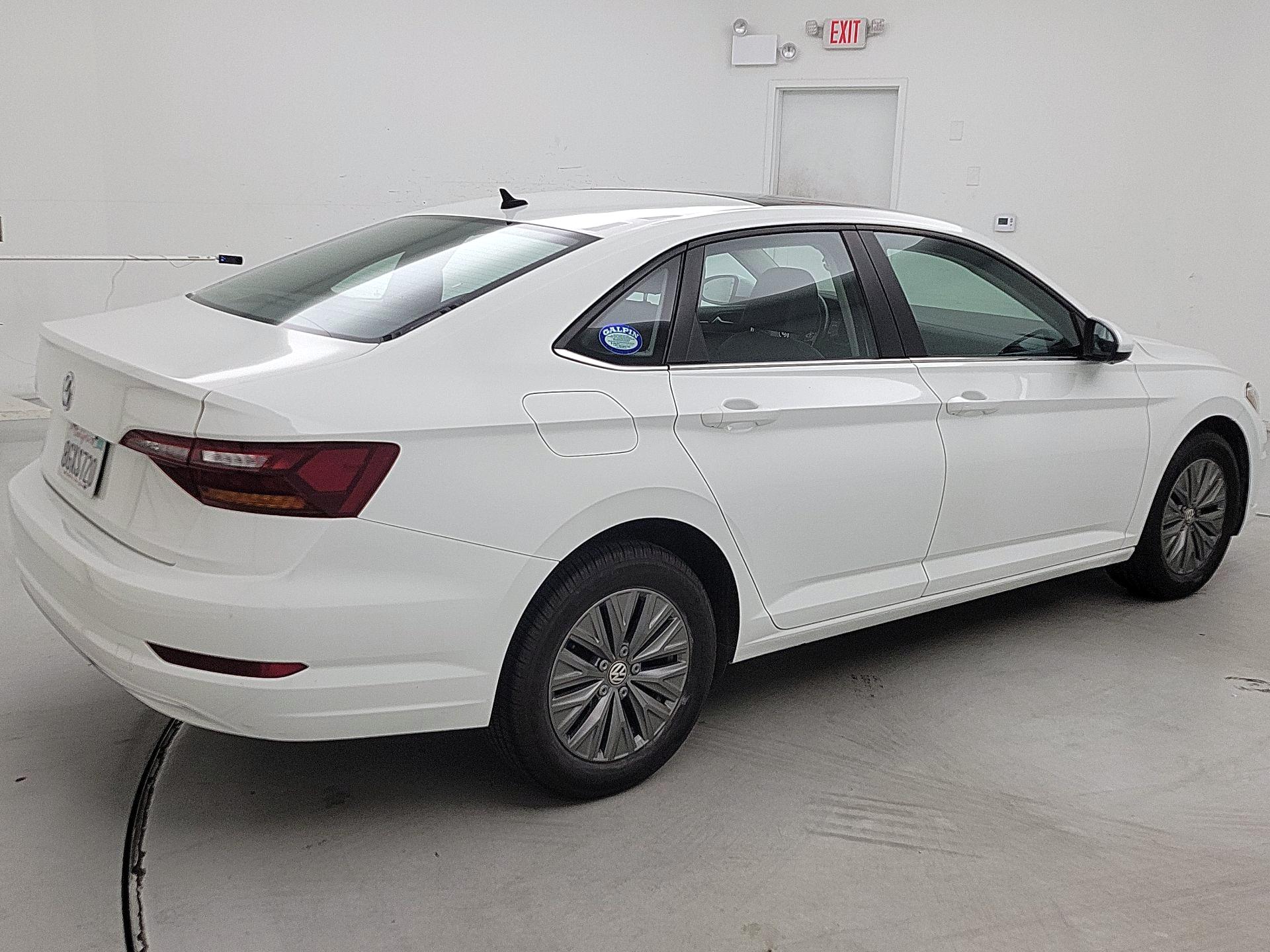 Thumbnail: 2019 Volkswagen Jetta - 5