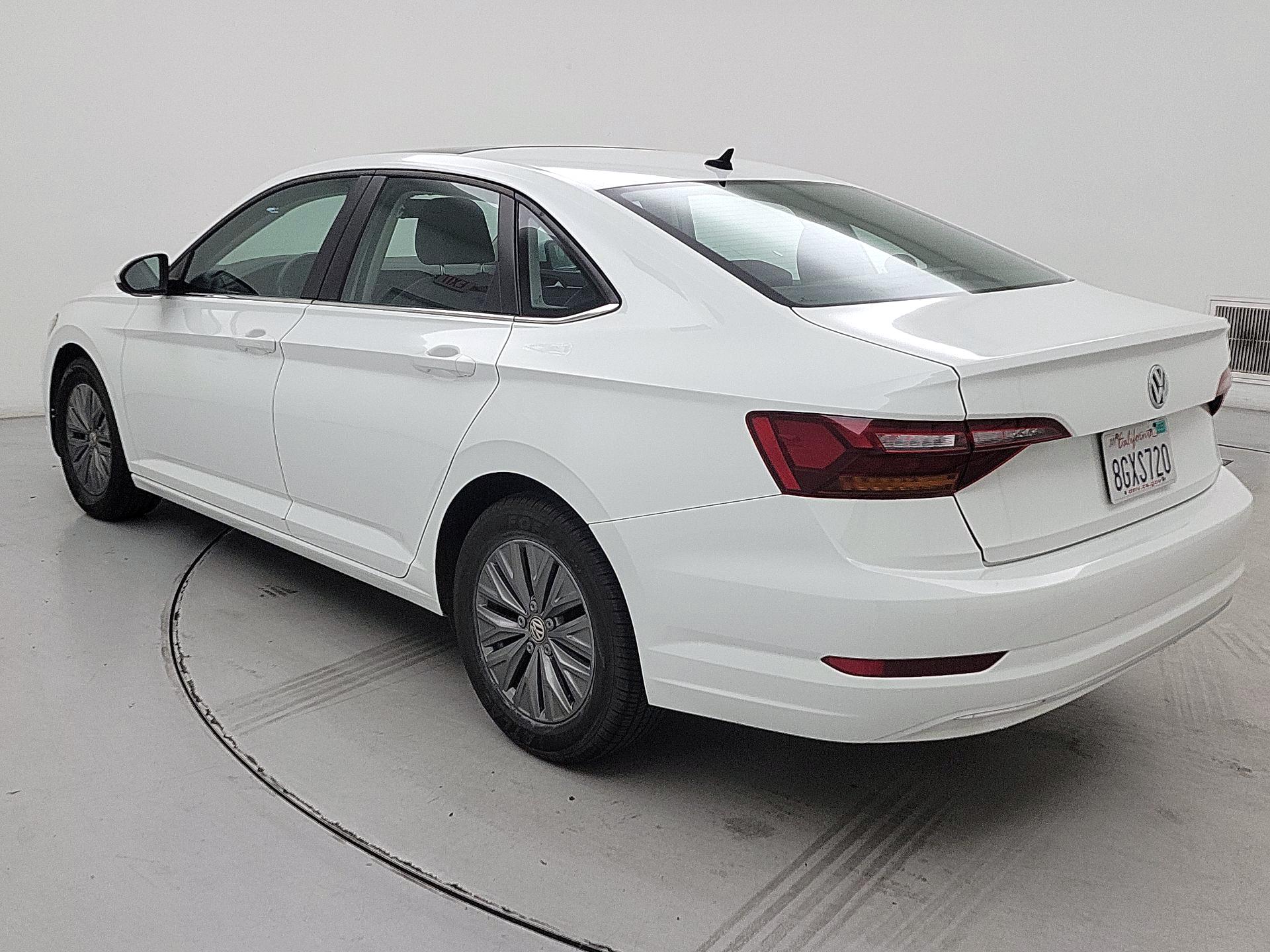 Thumbnail: 2019 Volkswagen Jetta - 7