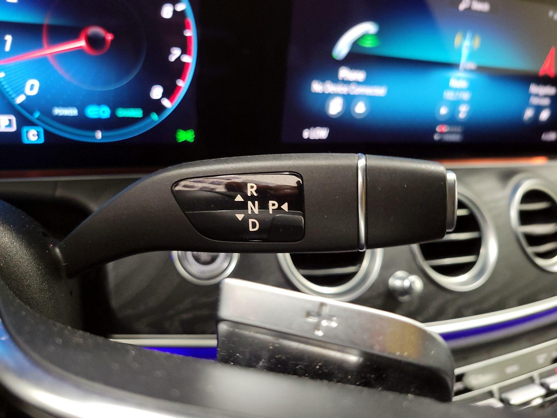 Thumbnail: 2022 Mercedes-Benz E-Class - 18