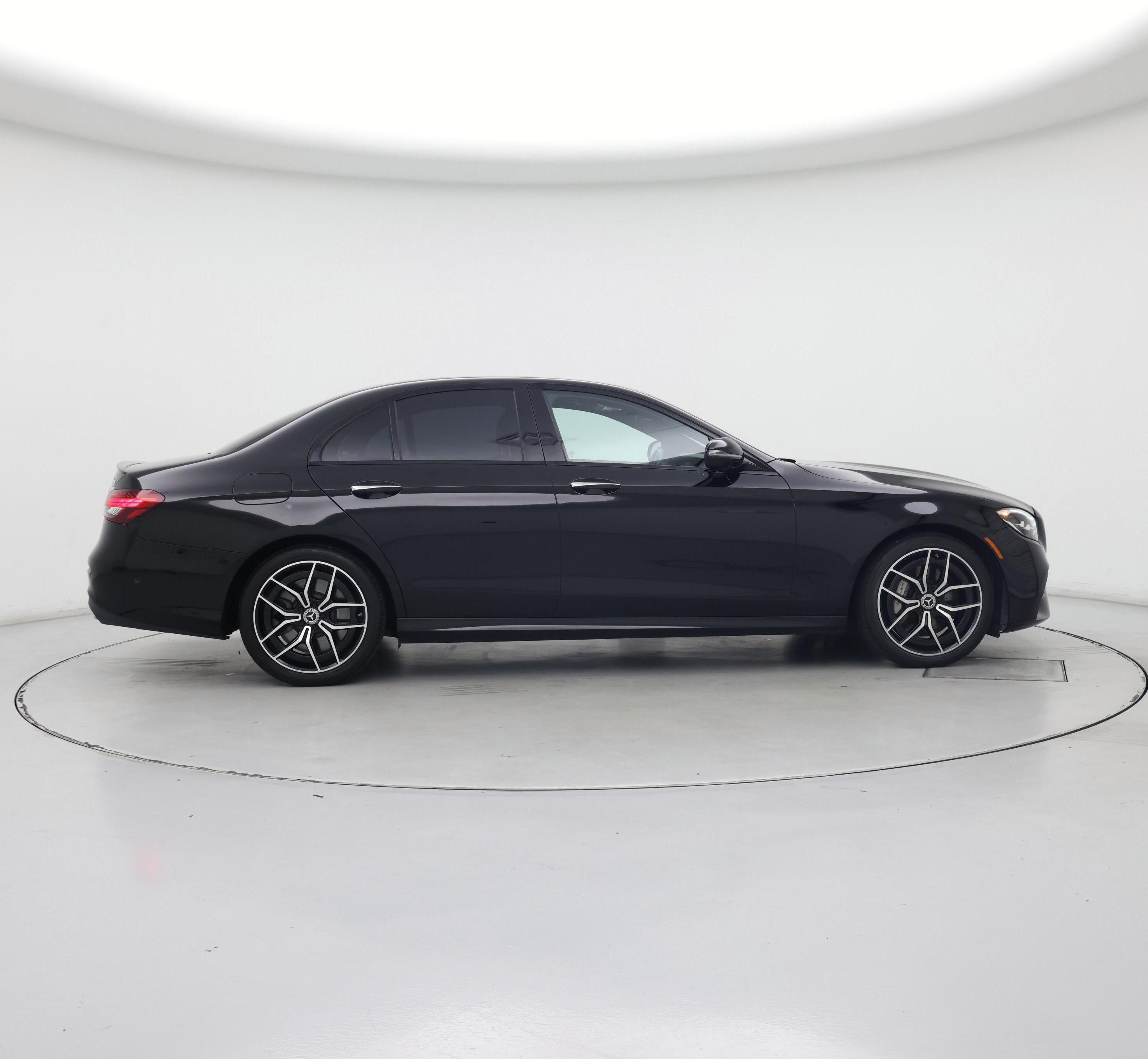 Thumbnail: 2022 Mercedes-Benz E-Class - 7