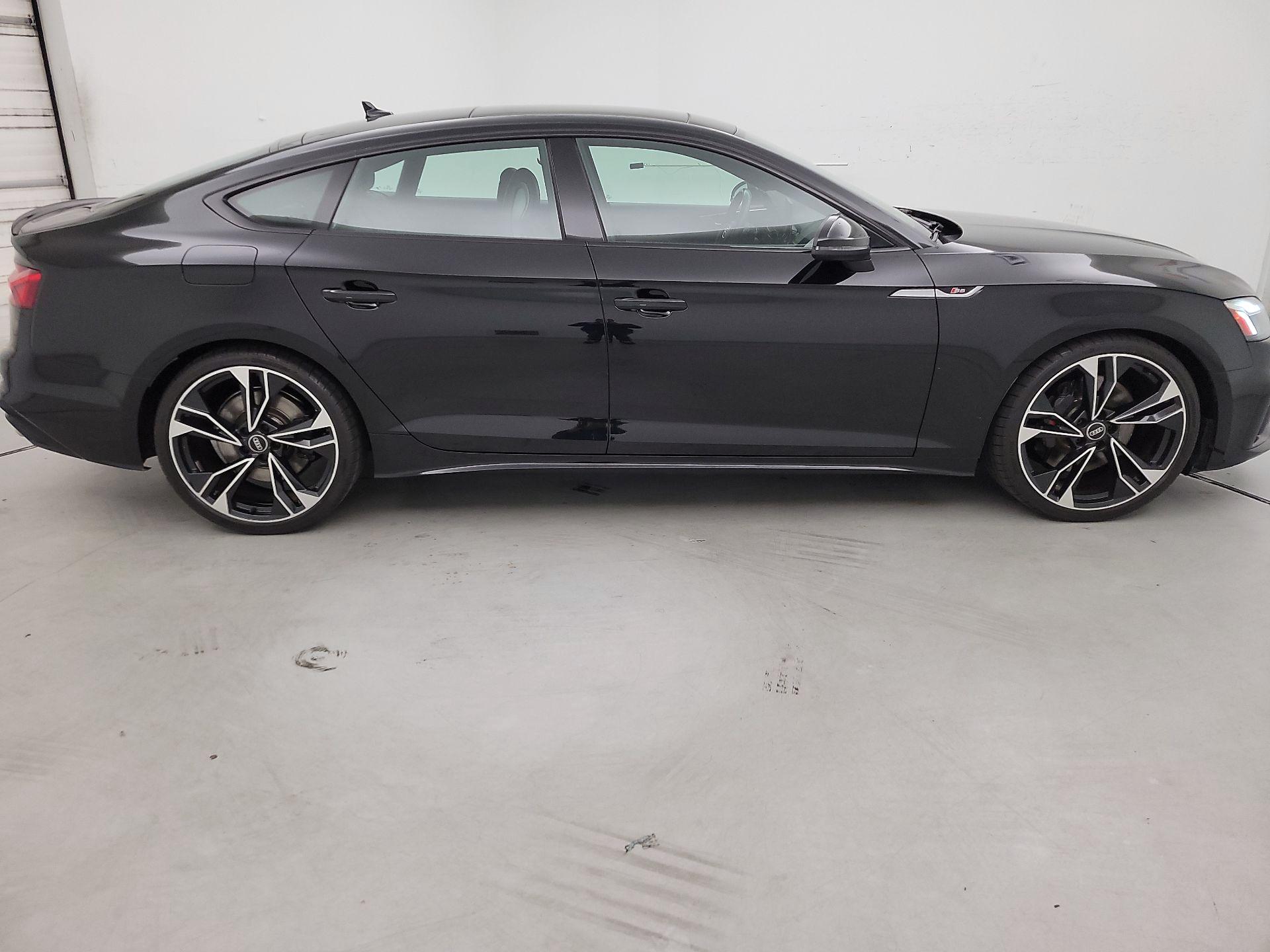 Thumbnail: 2021 Audi S5 - 4