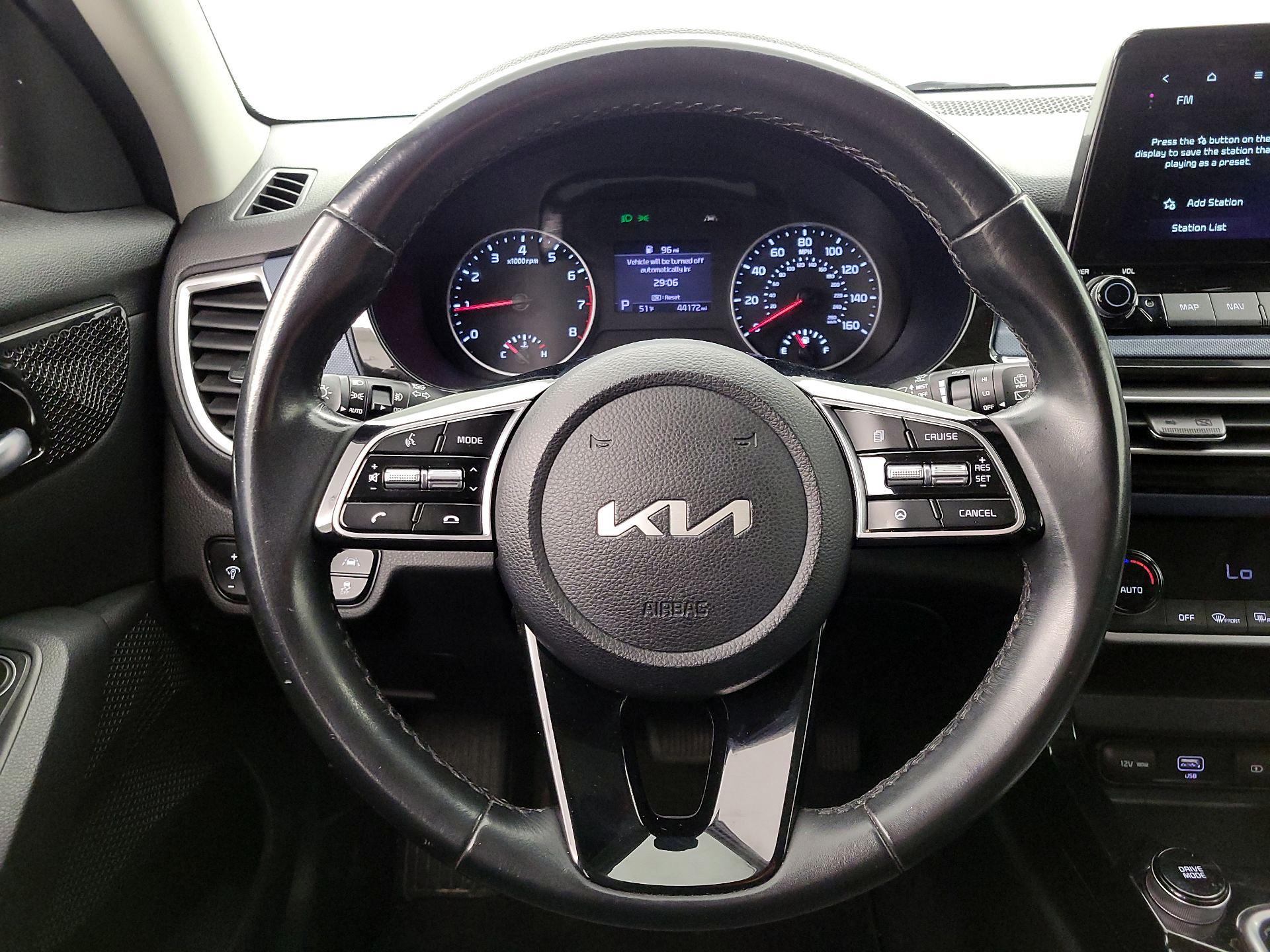 Thumbnail: 2022 Kia Seltos - 10