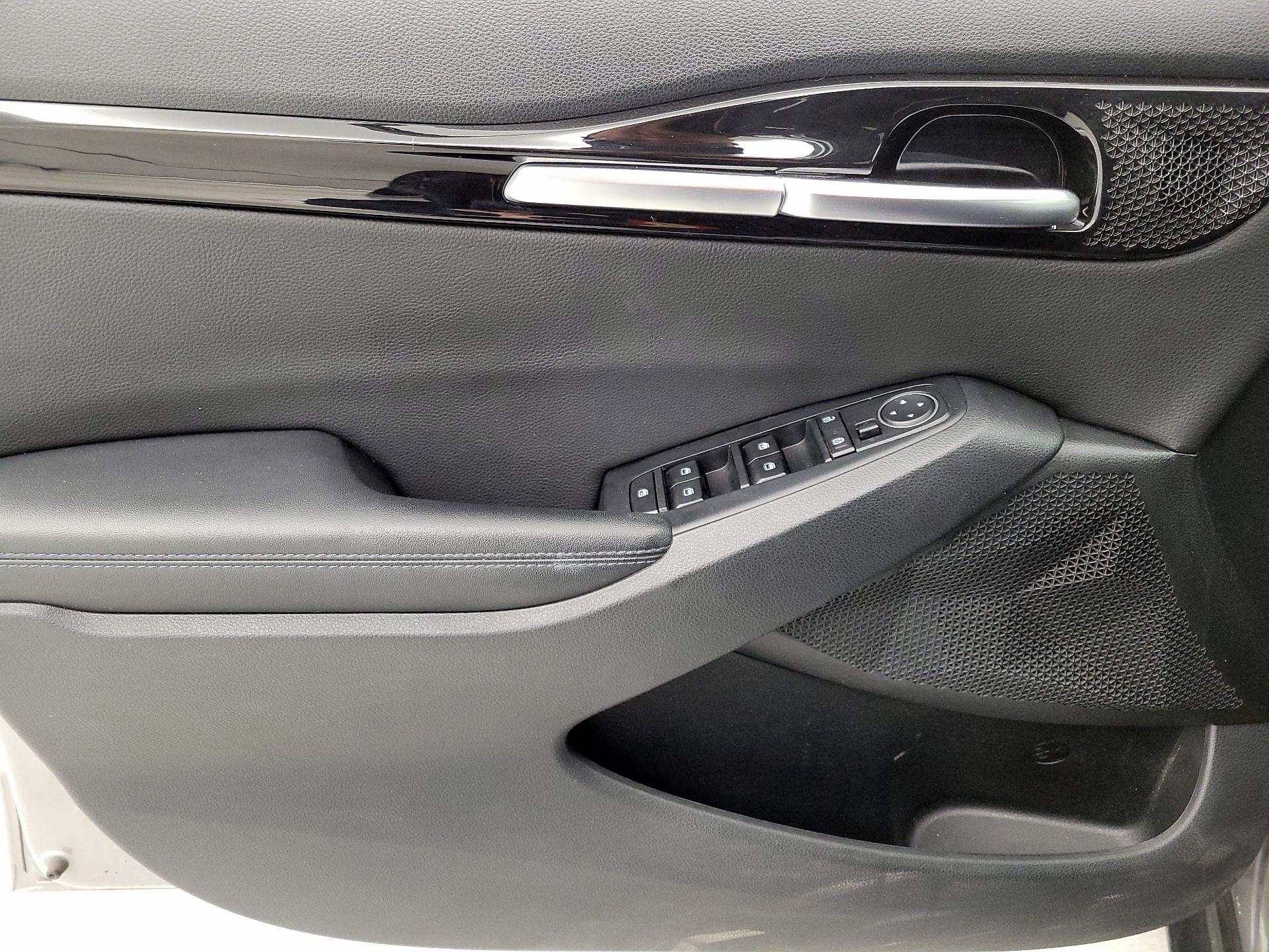 Thumbnail: 2022 Kia Seltos - 12