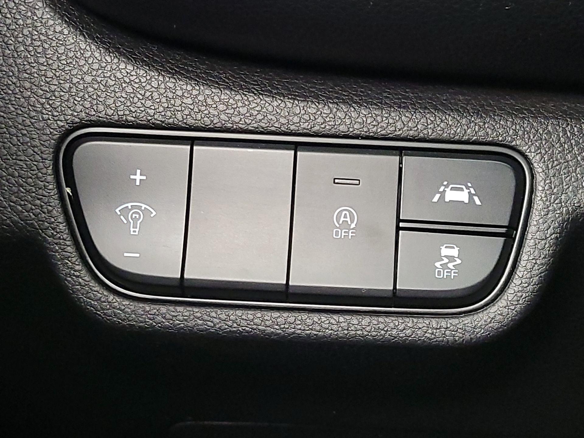 Thumbnail: 2022 Kia Seltos - 13