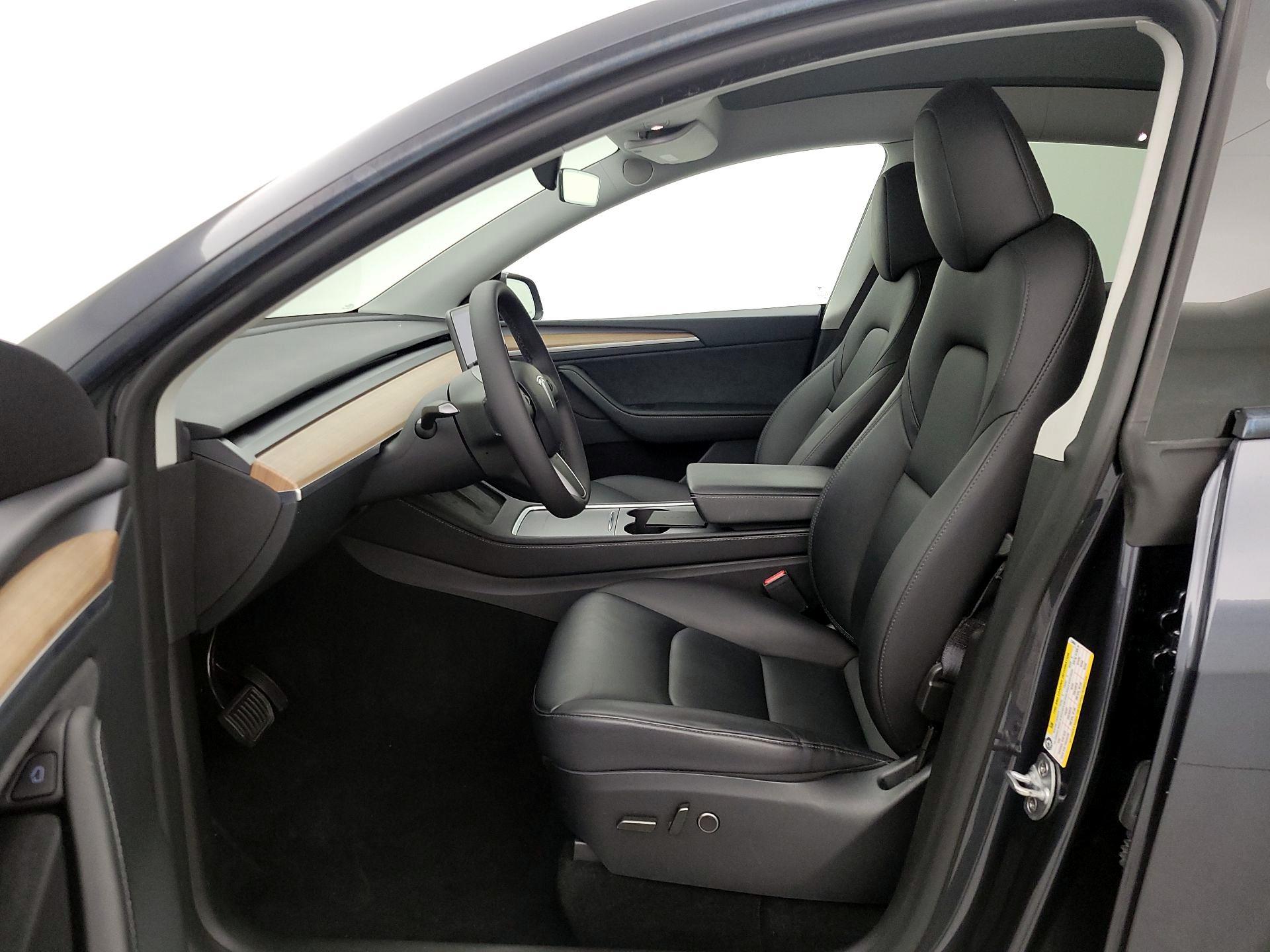 Thumbnail: 2024 Tesla Model Y - 11