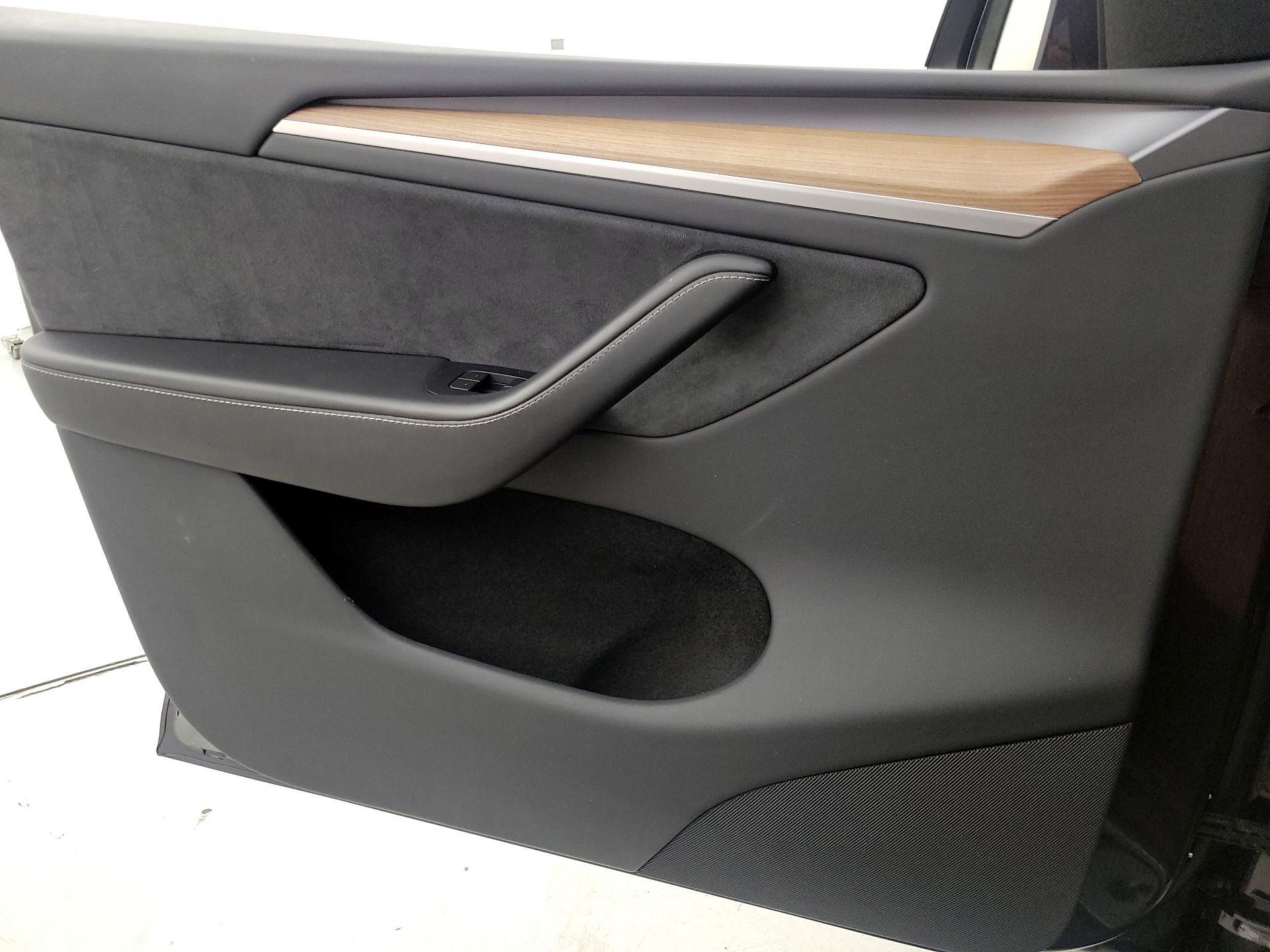 Thumbnail: 2024 Tesla Model Y - 12