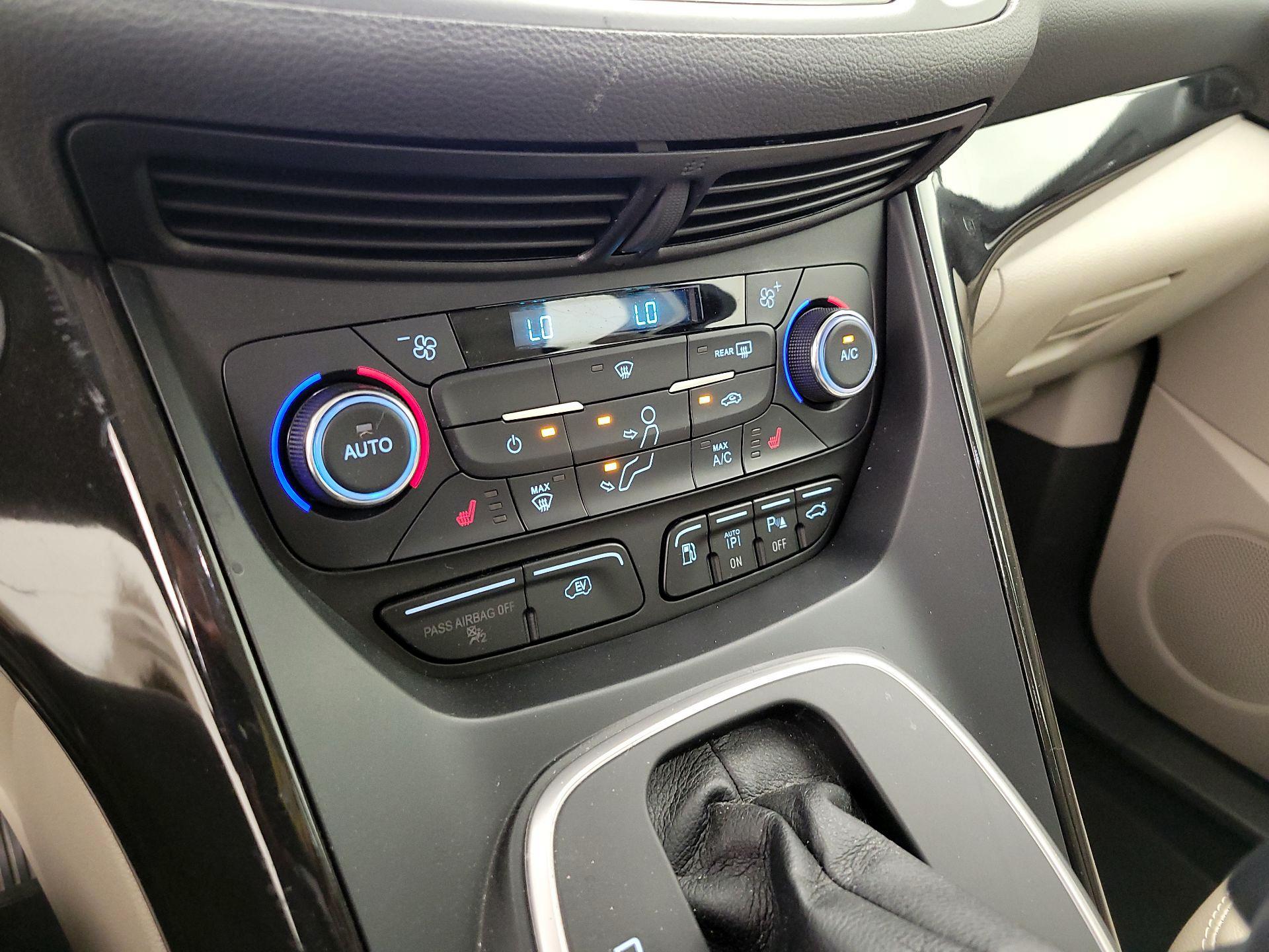 Thumbnail: 2017 Ford C-Max - 17