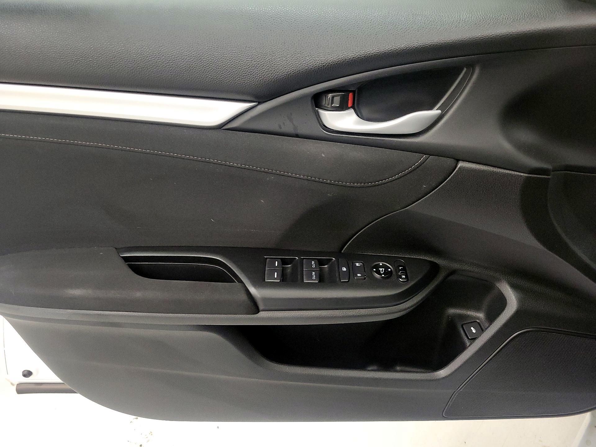 Thumbnail: 2020 Honda Civic - 12