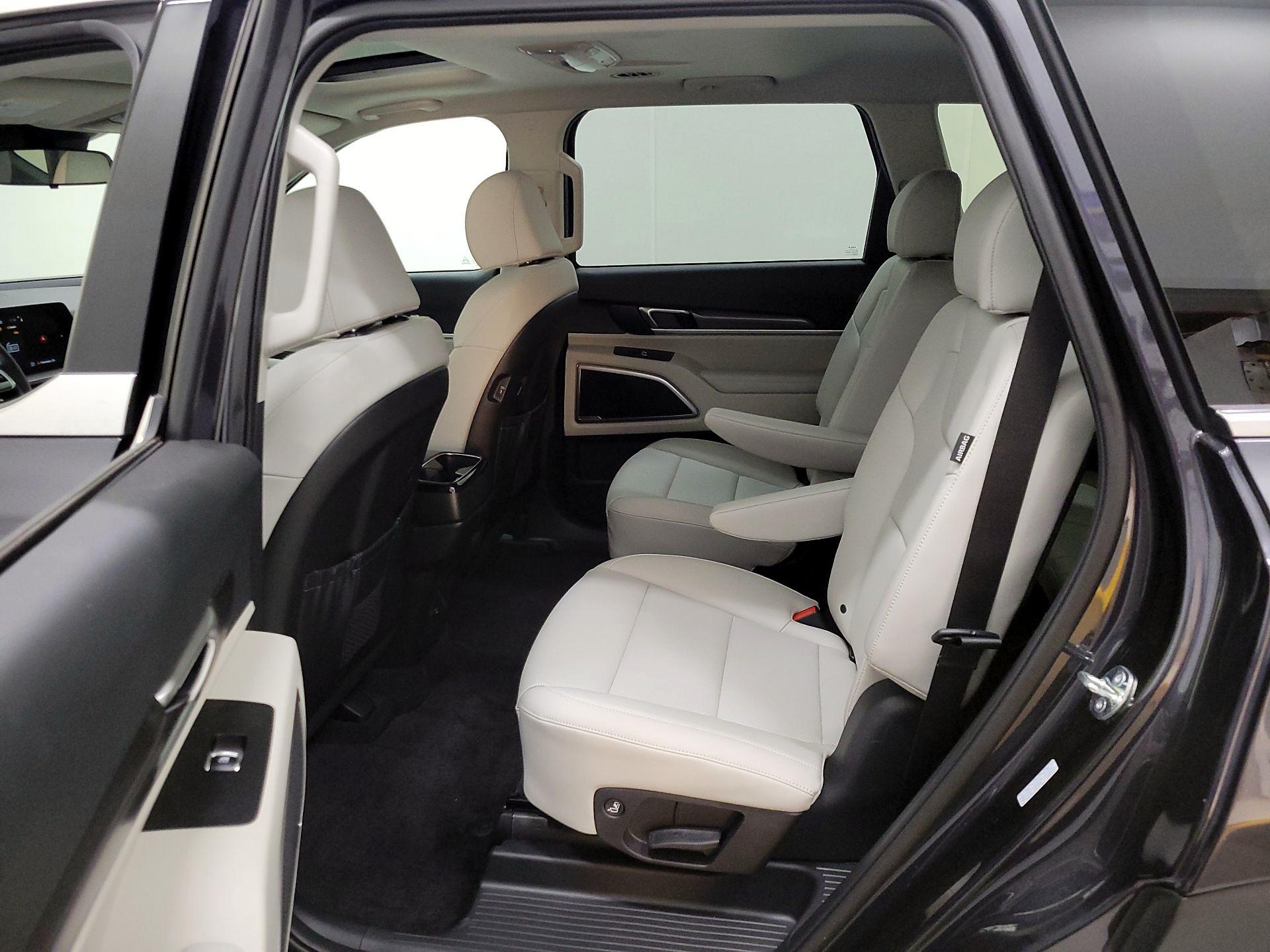 Thumbnail: 2025 Kia Telluride - 19