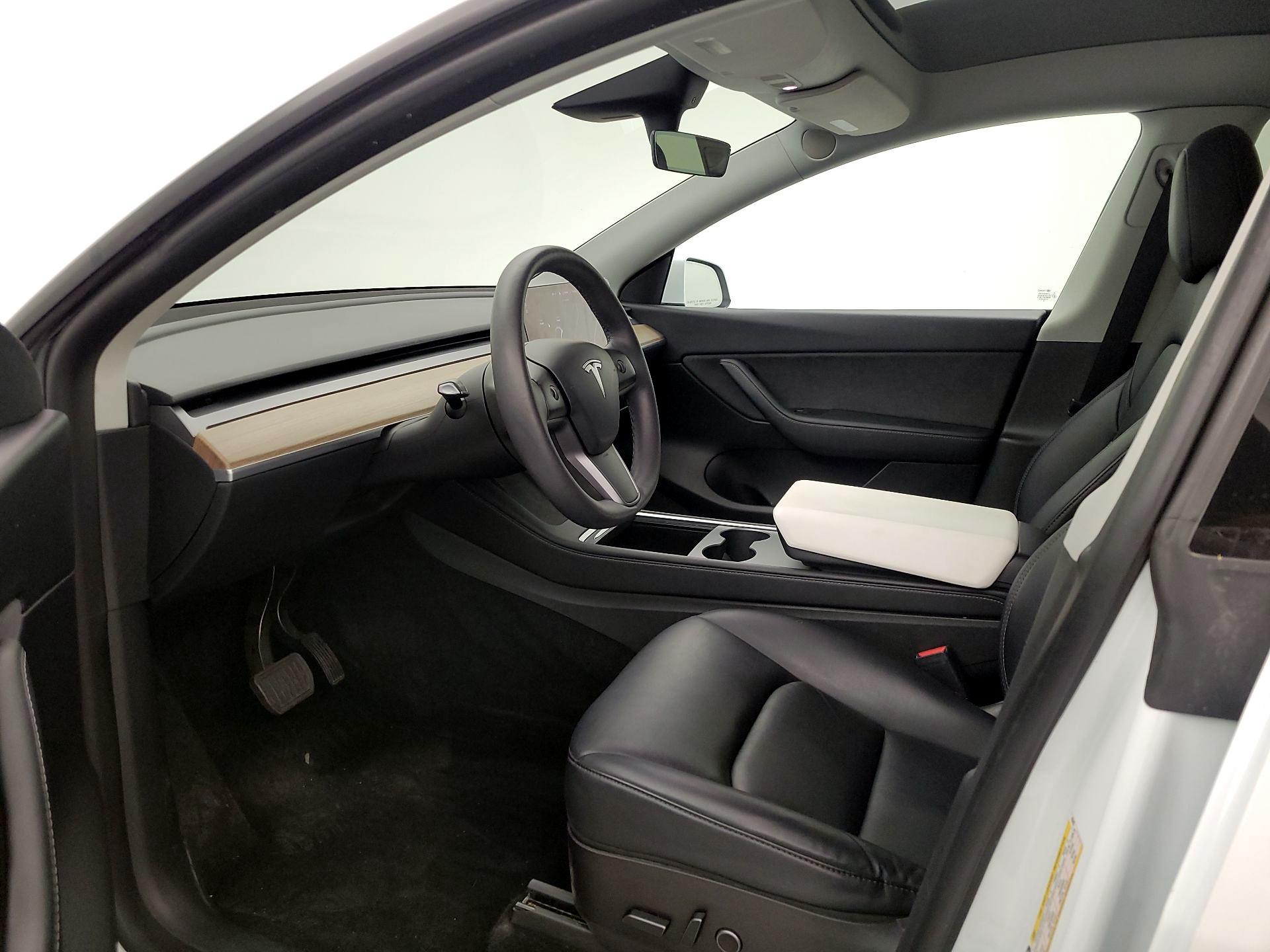 Thumbnail: 2022 Tesla Model Y - 11