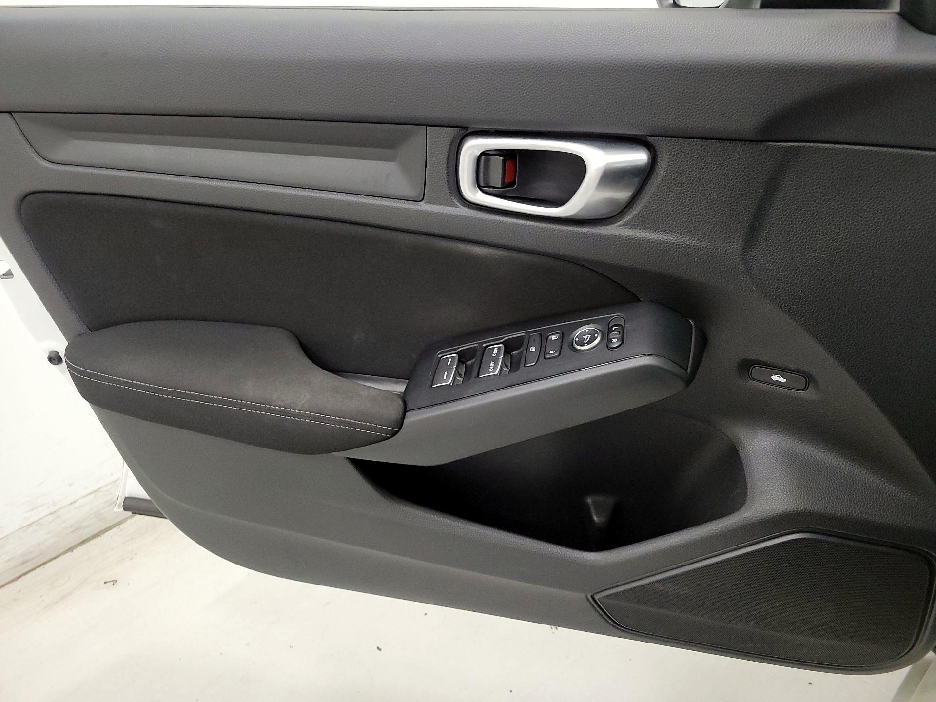 Thumbnail: 2024 Honda Civic - 12