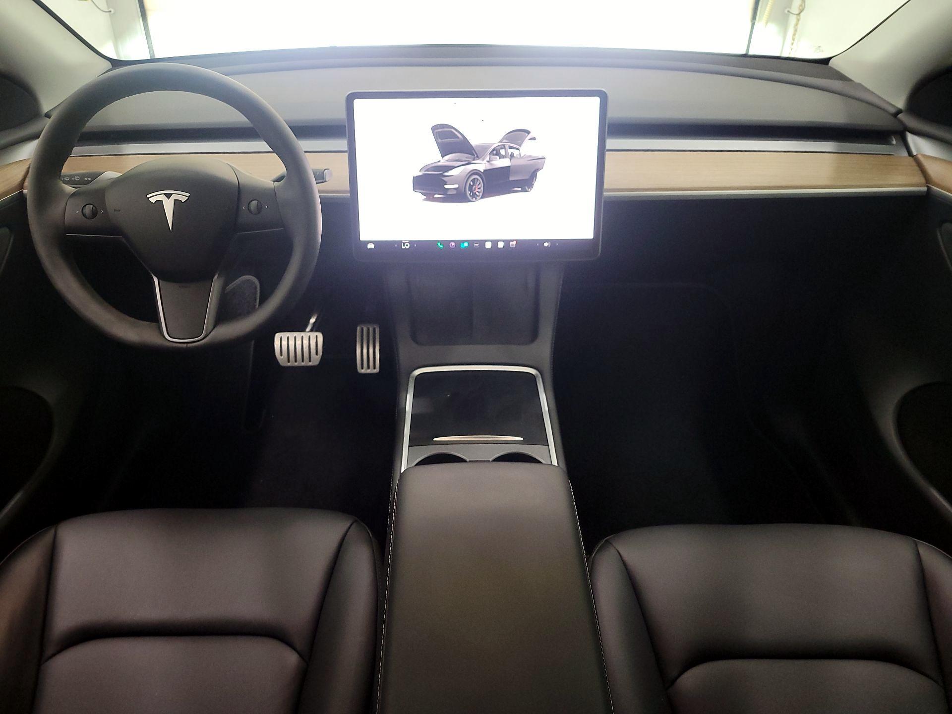 Thumbnail: 2023 Tesla Model Y - 9