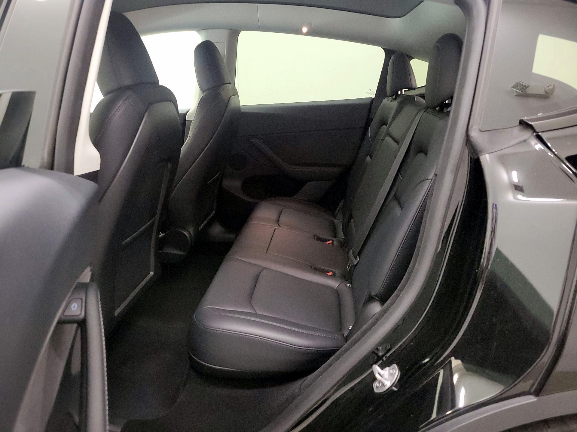 Thumbnail: 2023 Tesla Model Y - 19