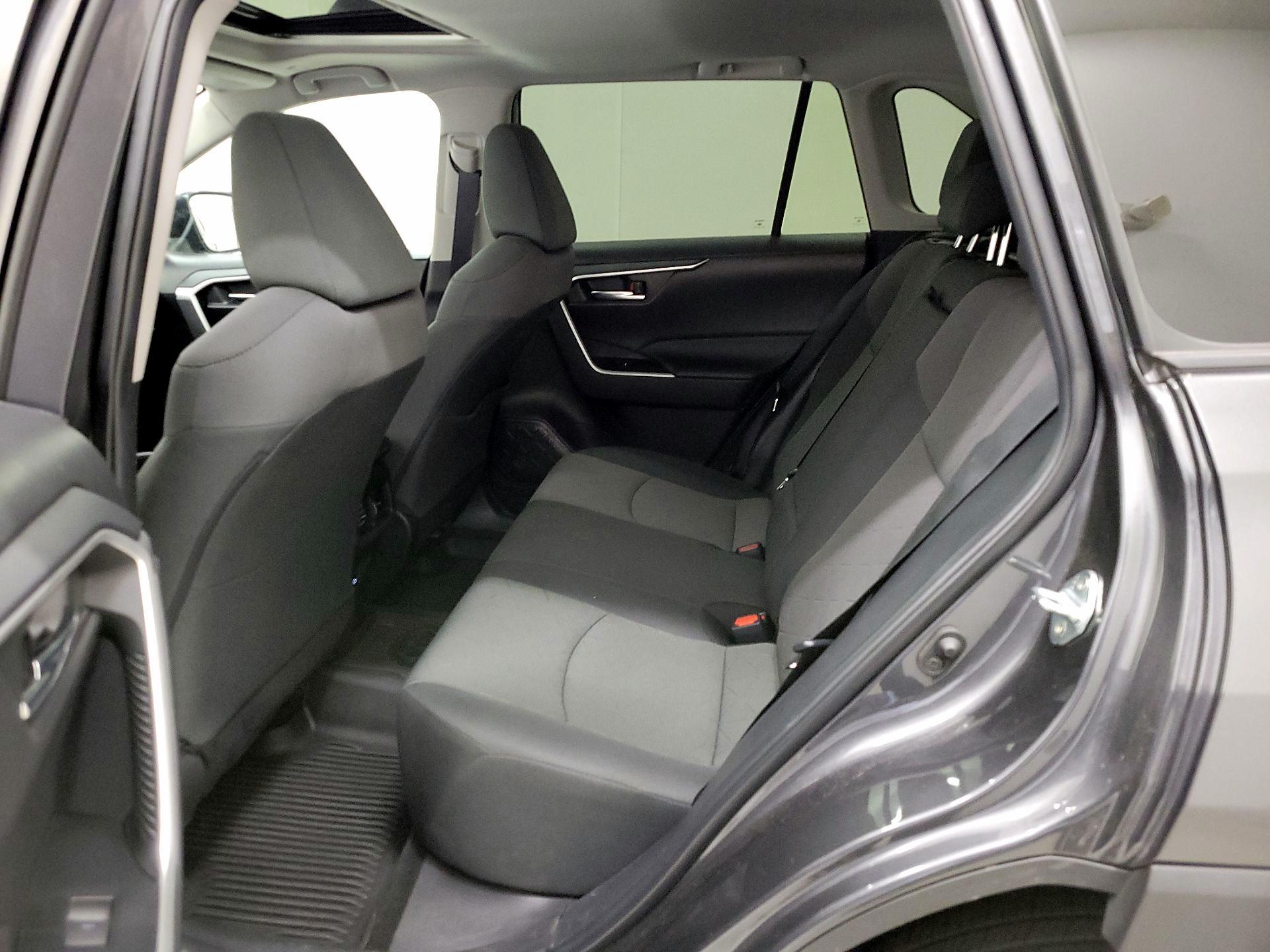 Thumbnail: 2023 Toyota RAV4 - 17