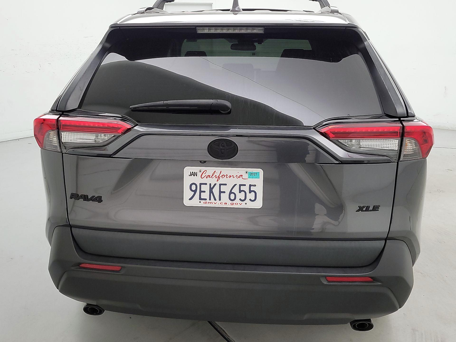 Thumbnail: 2023 Toyota RAV4 - 6