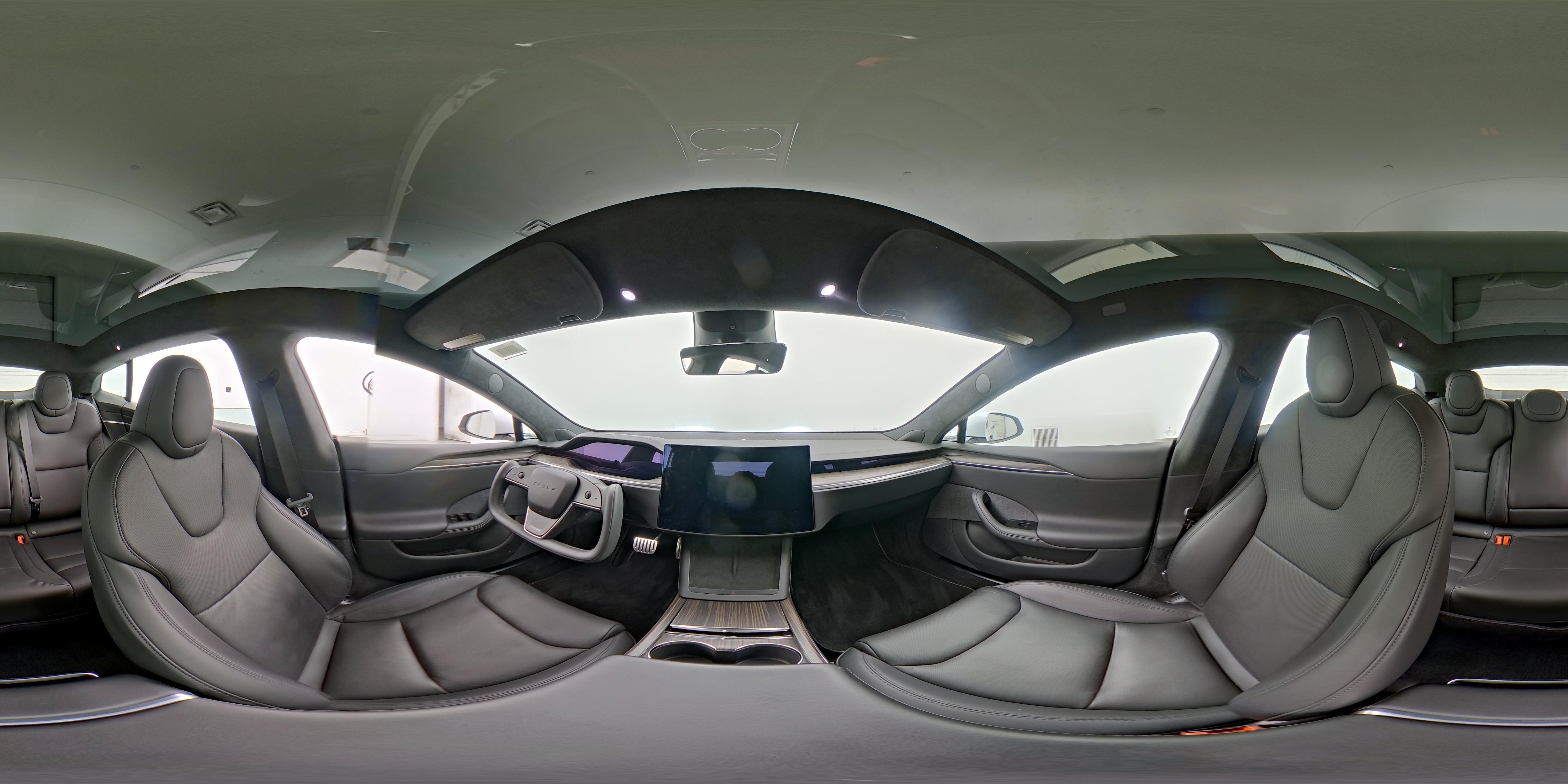 2022 Tesla Model S - Photo 23