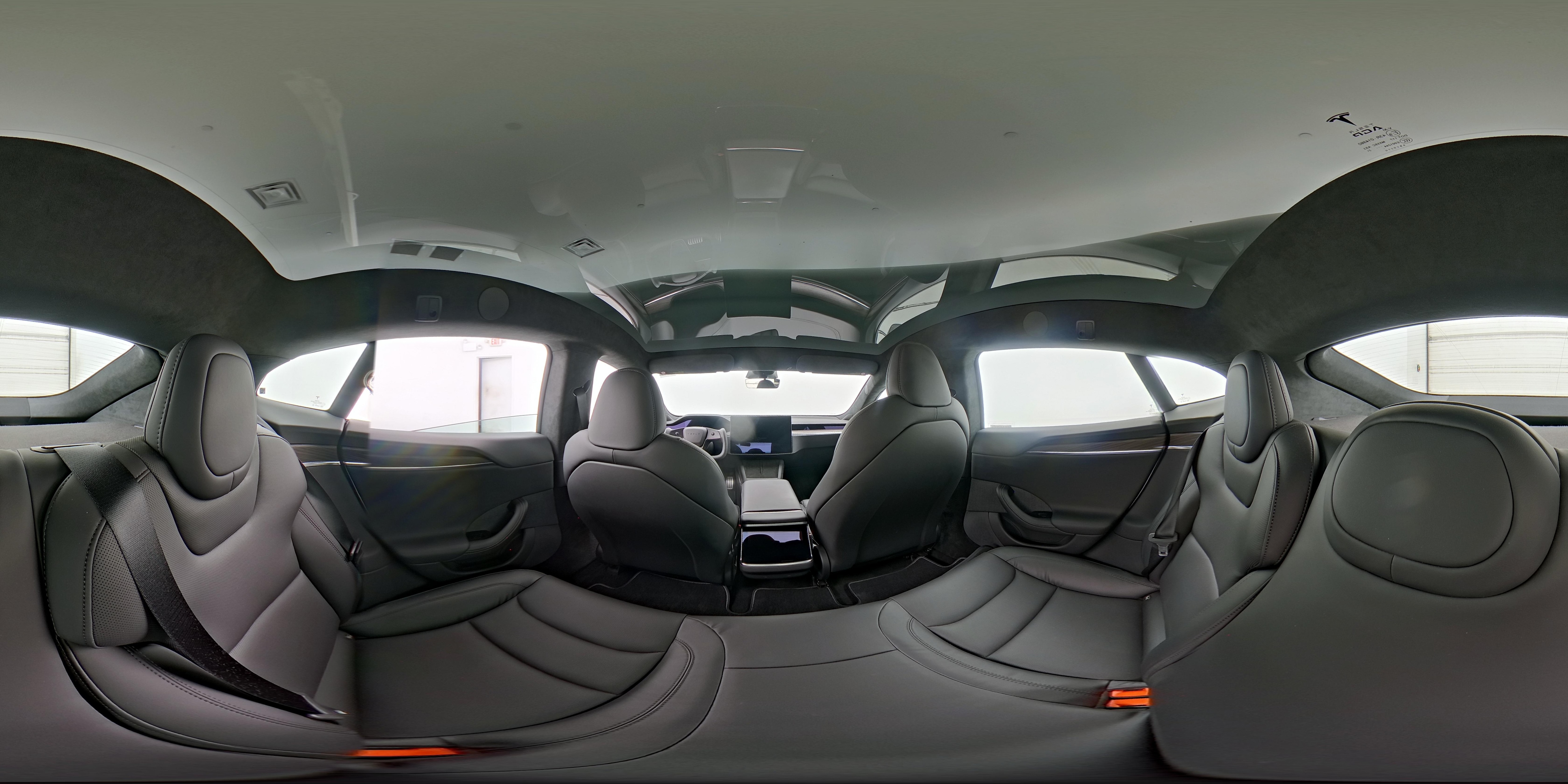 2022 Tesla Model S - Photo 24