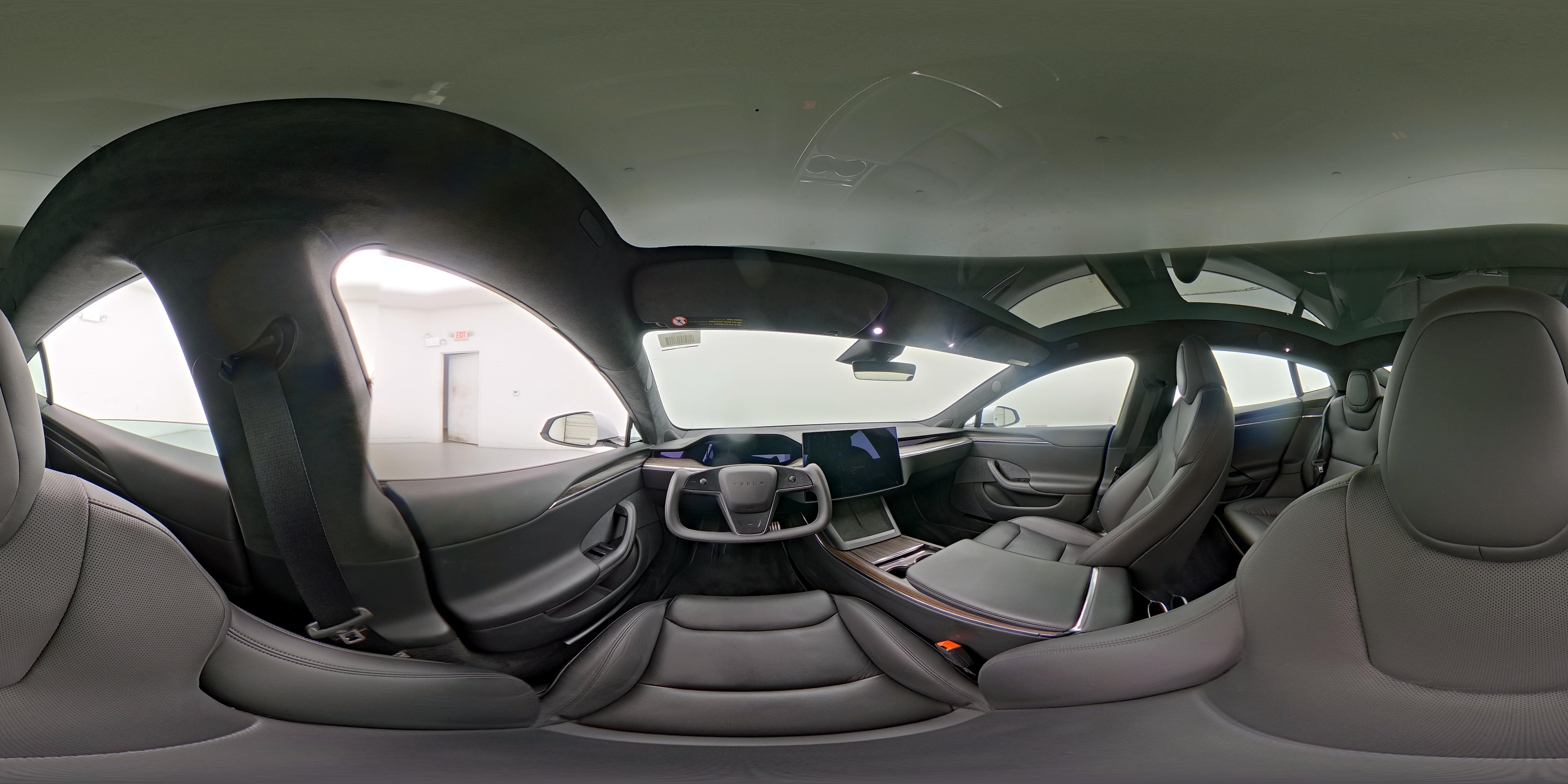 2022 Tesla Model S - Photo 25
