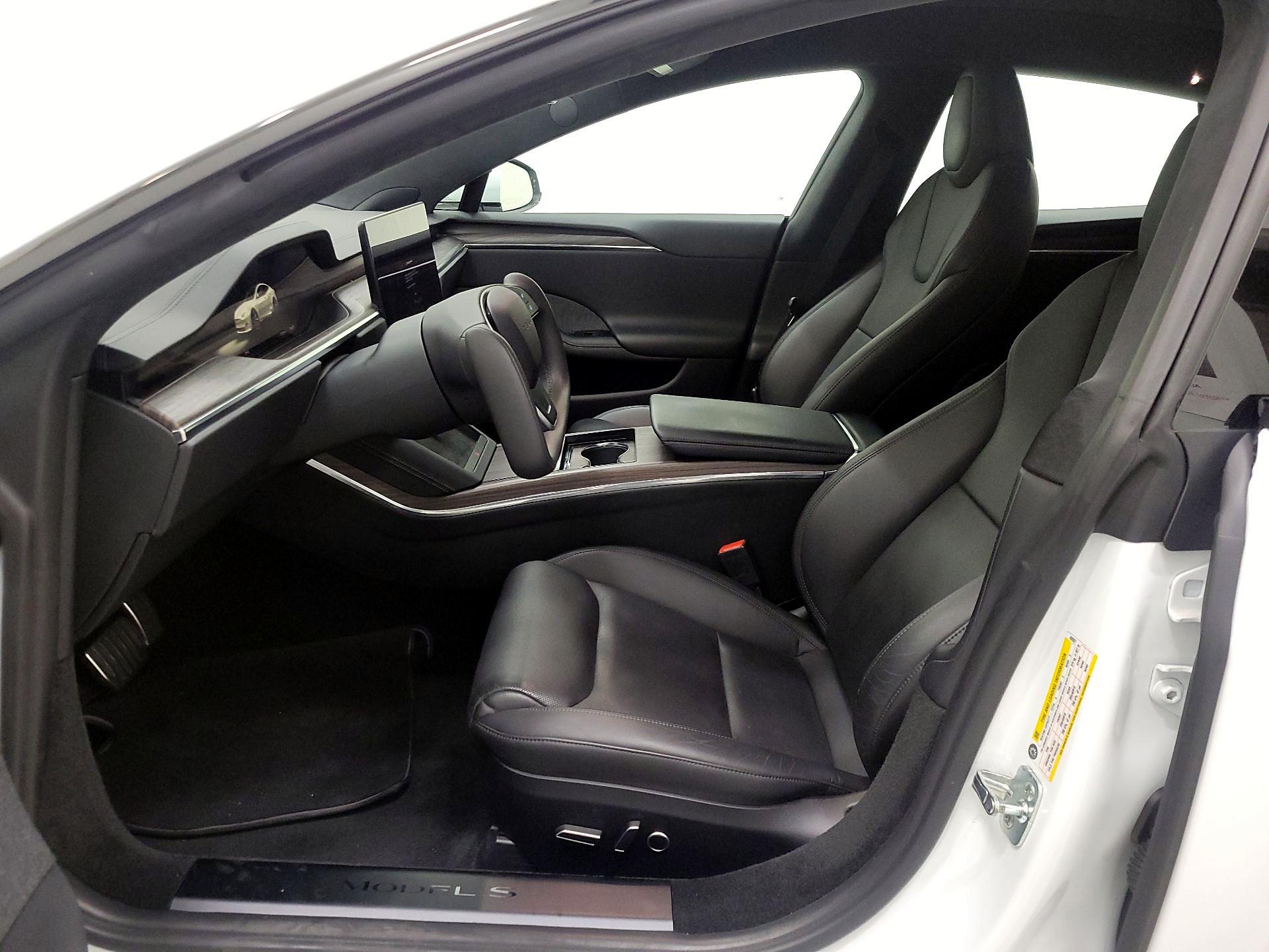 Thumbnail: 2022 Tesla Model S - 11